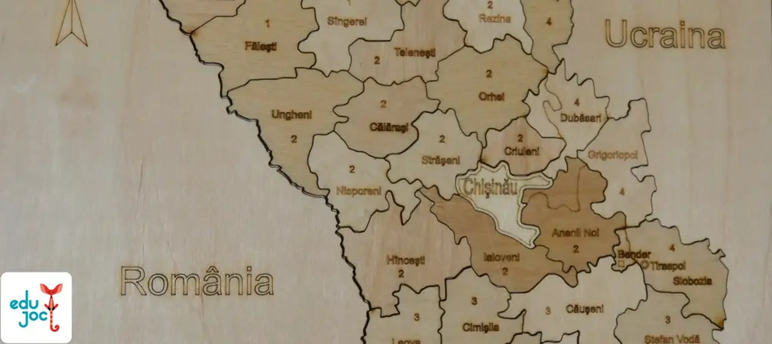 Puzzle Harta R. Moldova cu raioane natur