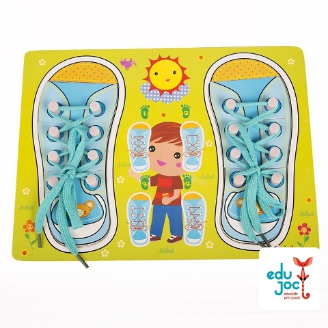 Pantofi cu siret puzzle