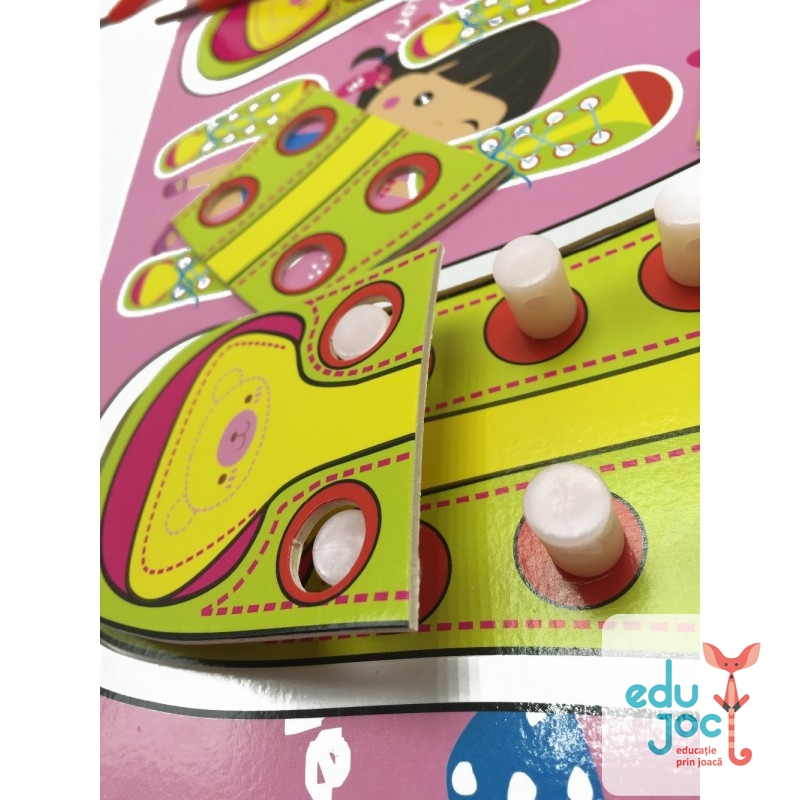 Pantofi cu siret puzzle