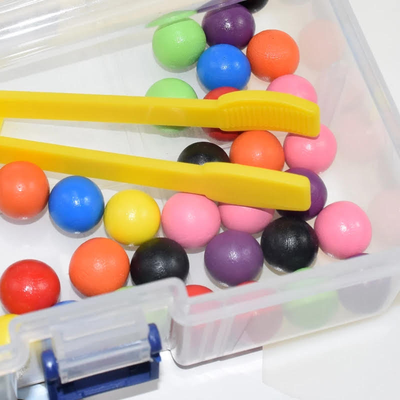 Joc Montessori cu bile