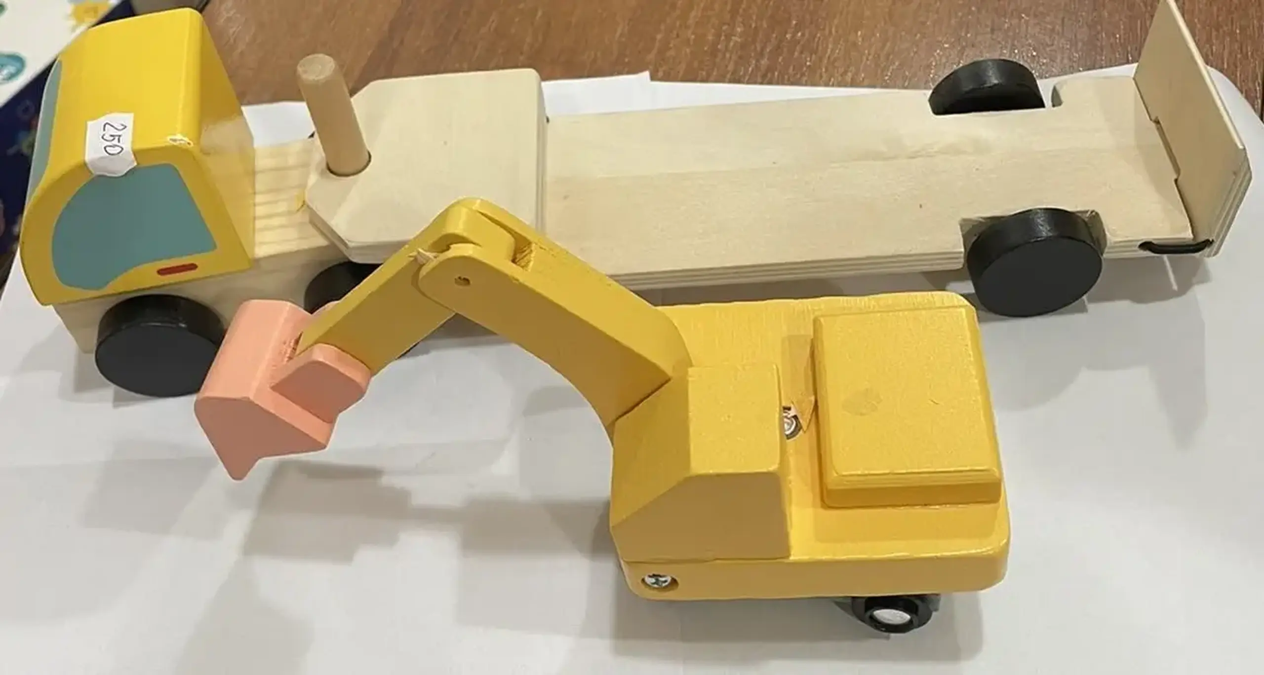 Camion cu Excavator