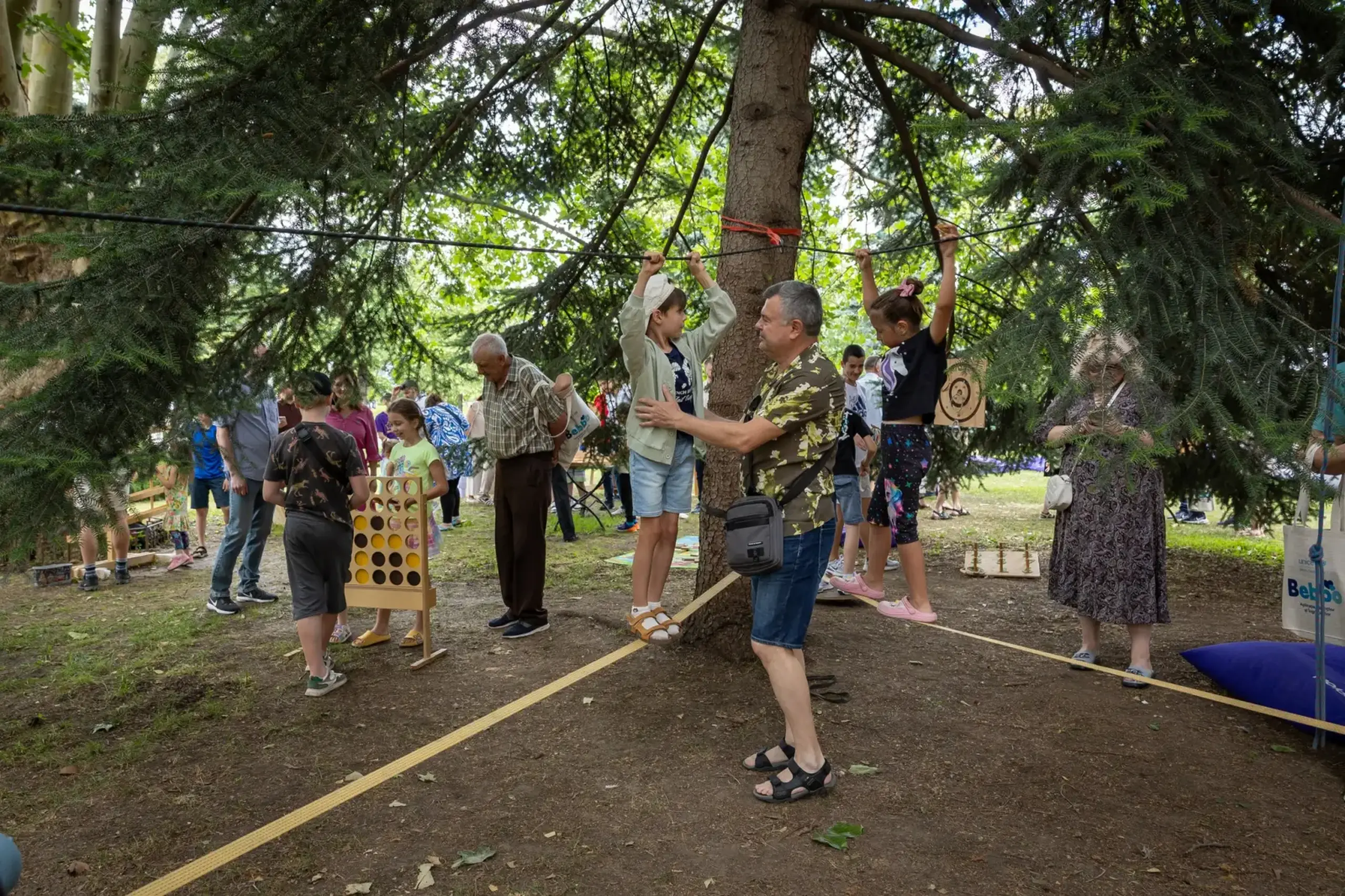 Set de aventură - tiroliana & slack line