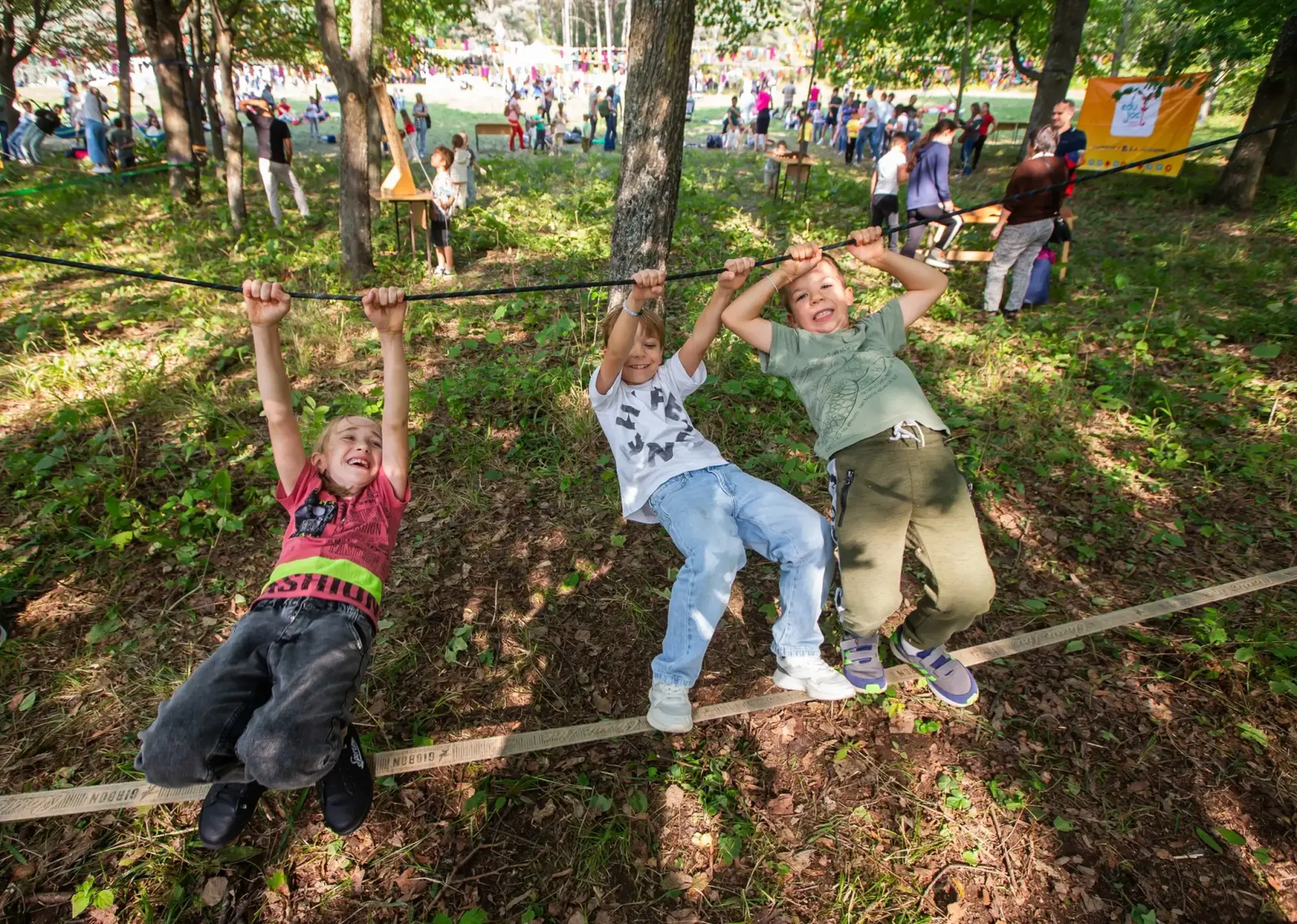 Set de aventură - tiroliana & slack line