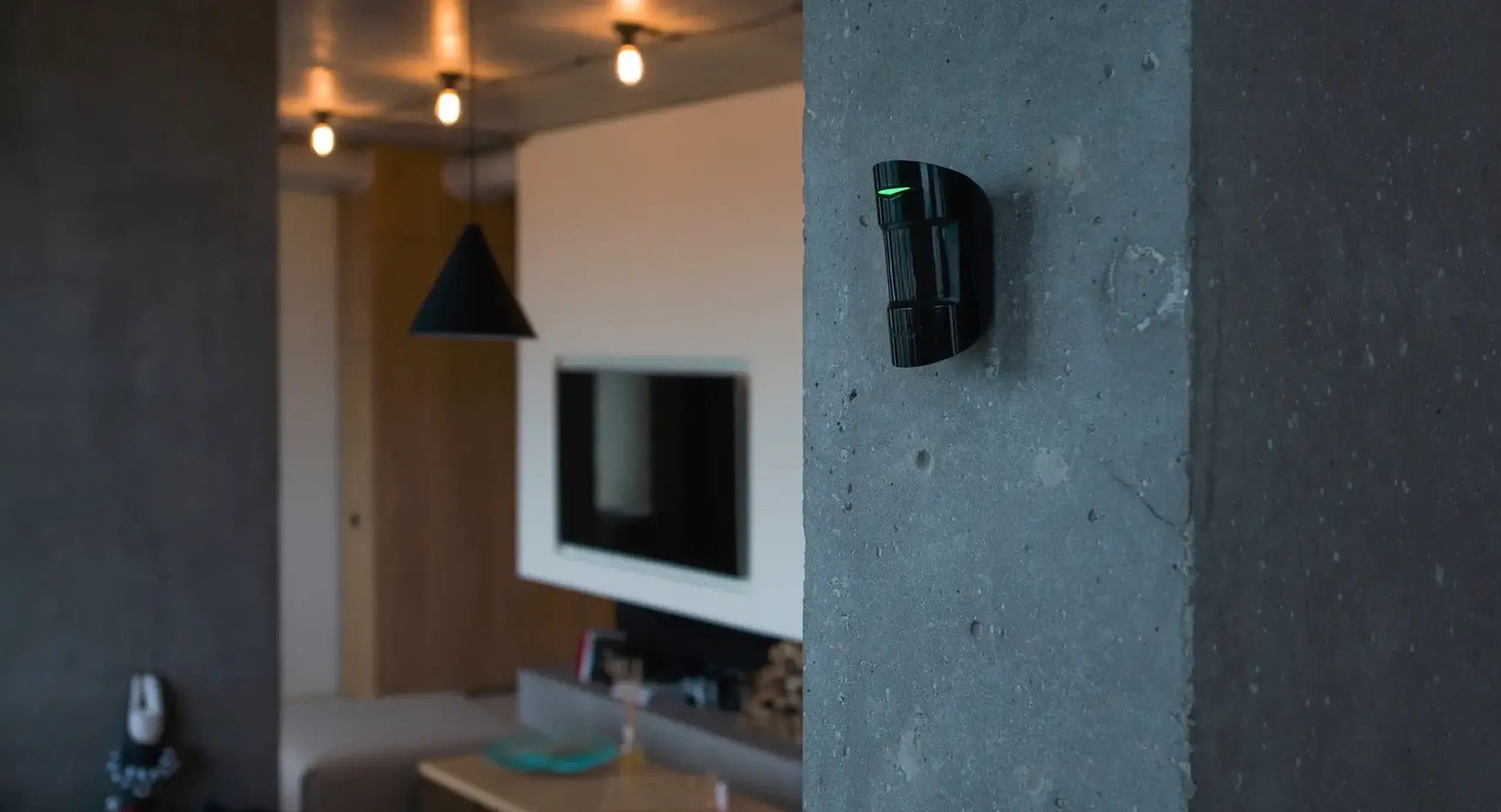 Detector Wireless de mișcare și spargere a sticlei Ajax Securrity „CombiProtect”, negru