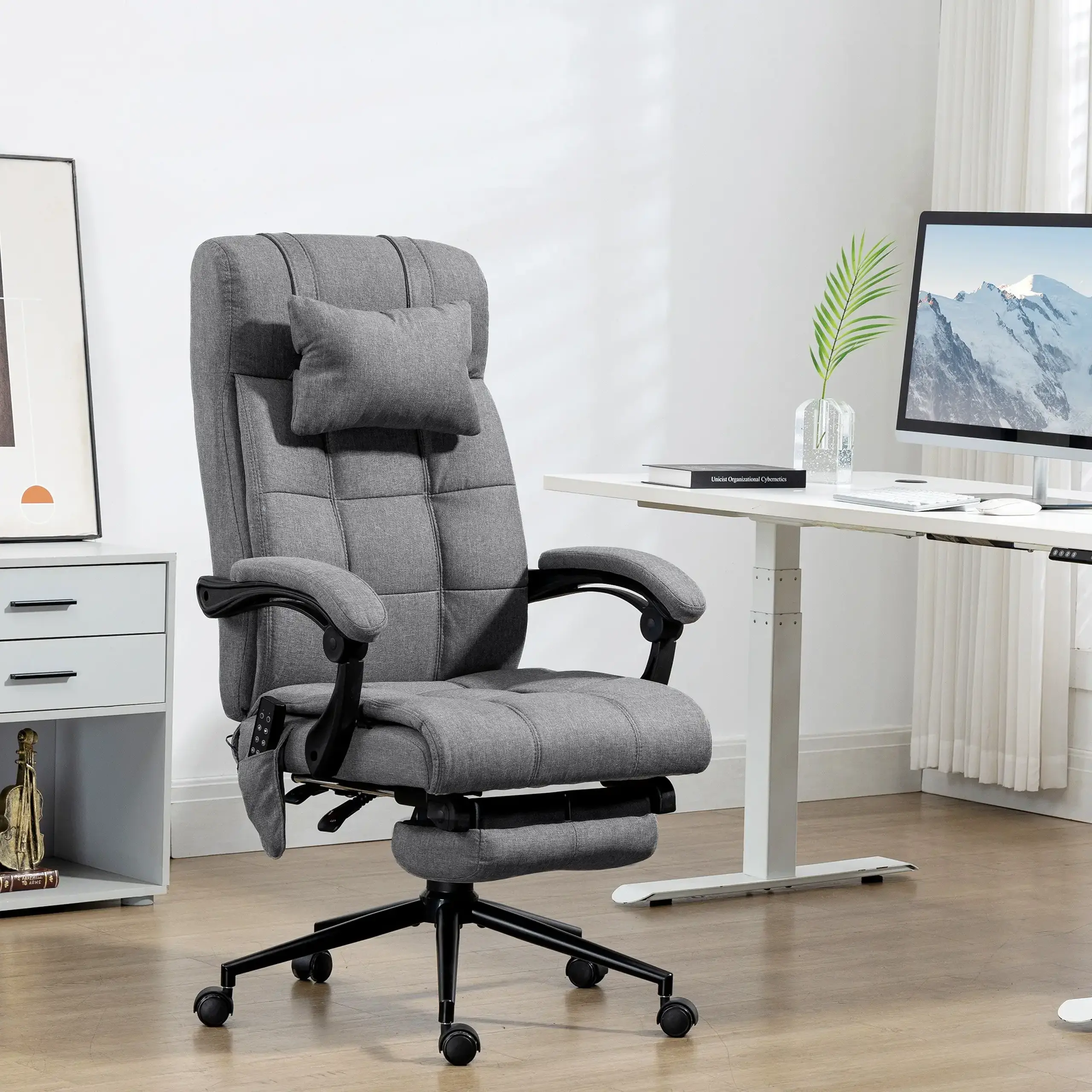 Fotoliu de birou Vinsetto cu incalzire cu 6 puncte de masaj si 5 moduri, scaun de birou ergonomic cu suport pentru picioare si spatar inclinabil la 155°, de culoare gri