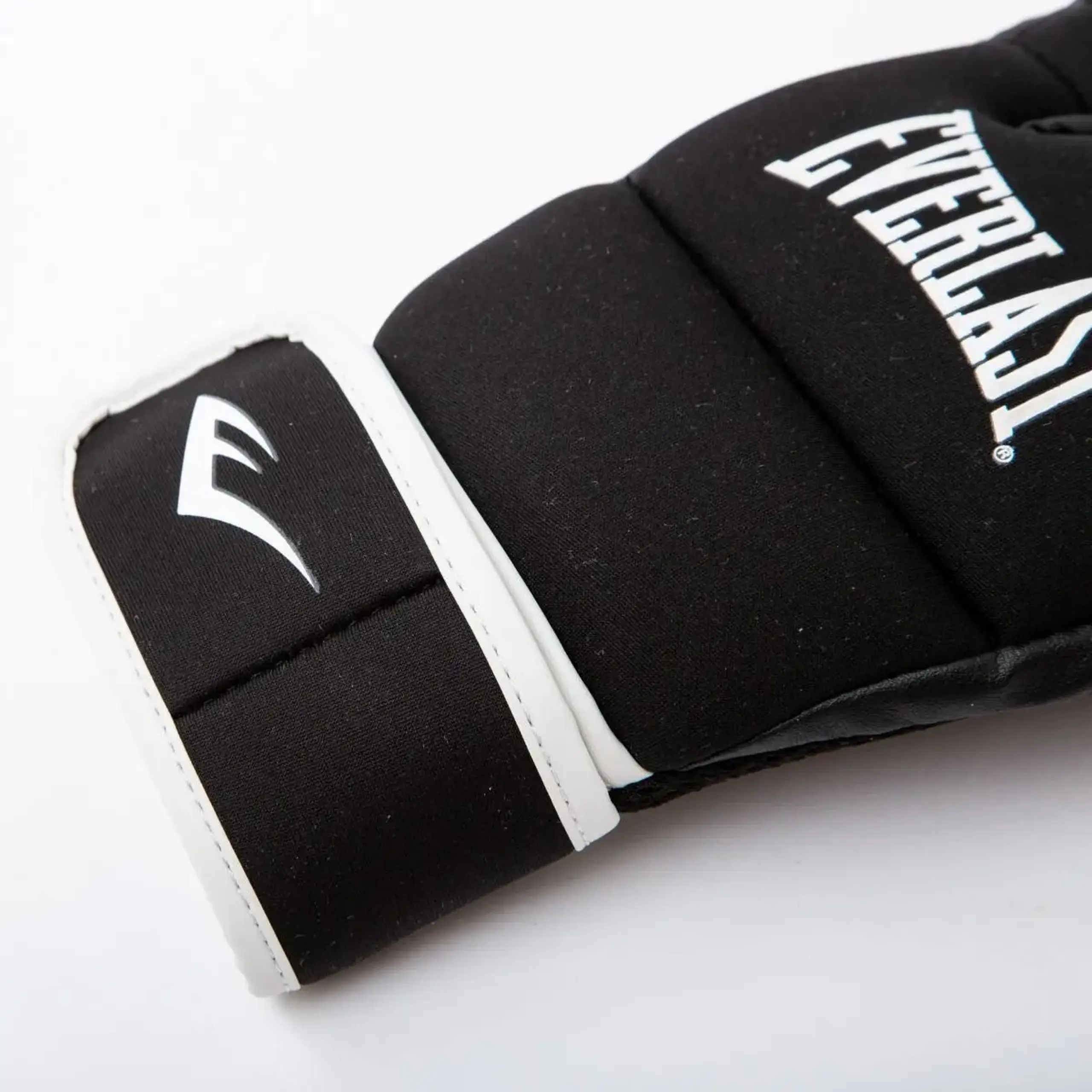 Manusi box Everlast Kickboxing, marimea S/M, negru
