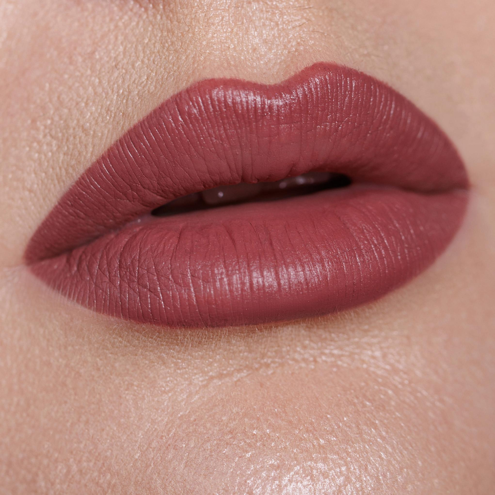 Color Desire Lip Liner