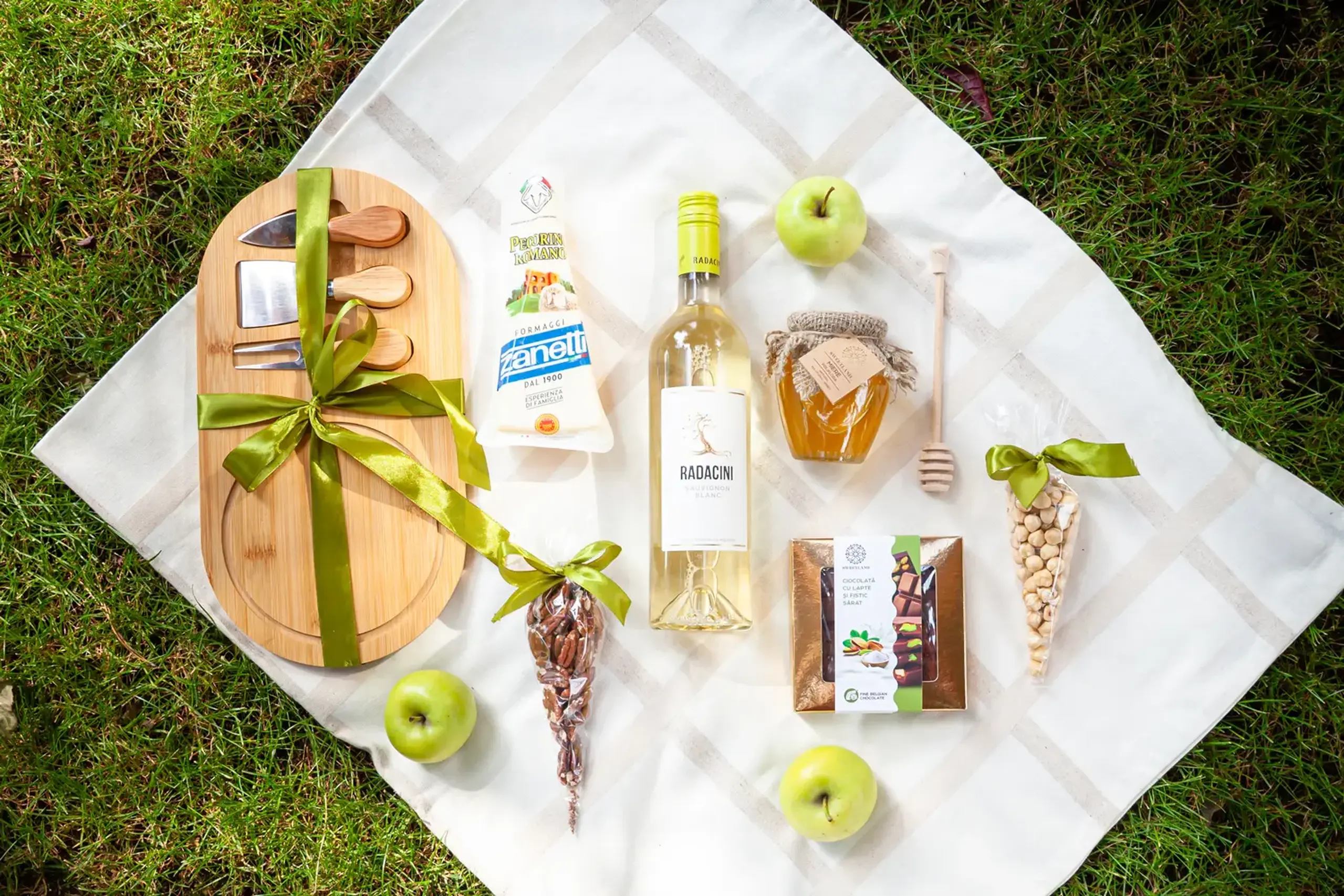 Set - cadou „Picnic la margine de drum”
