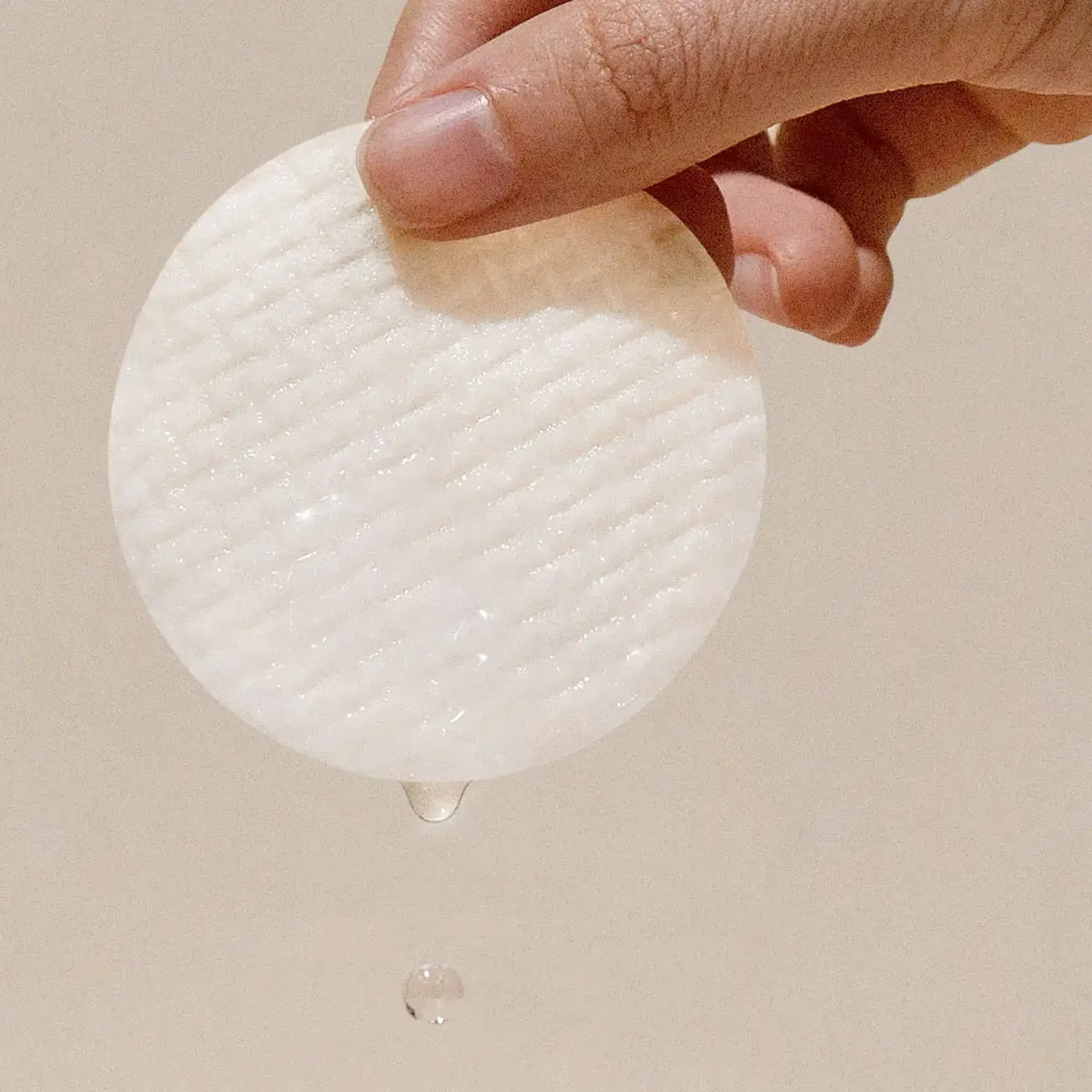 Paduri hidratante cu acizi PHA Manyo Bifida Biome Ampoule Pad 70buc