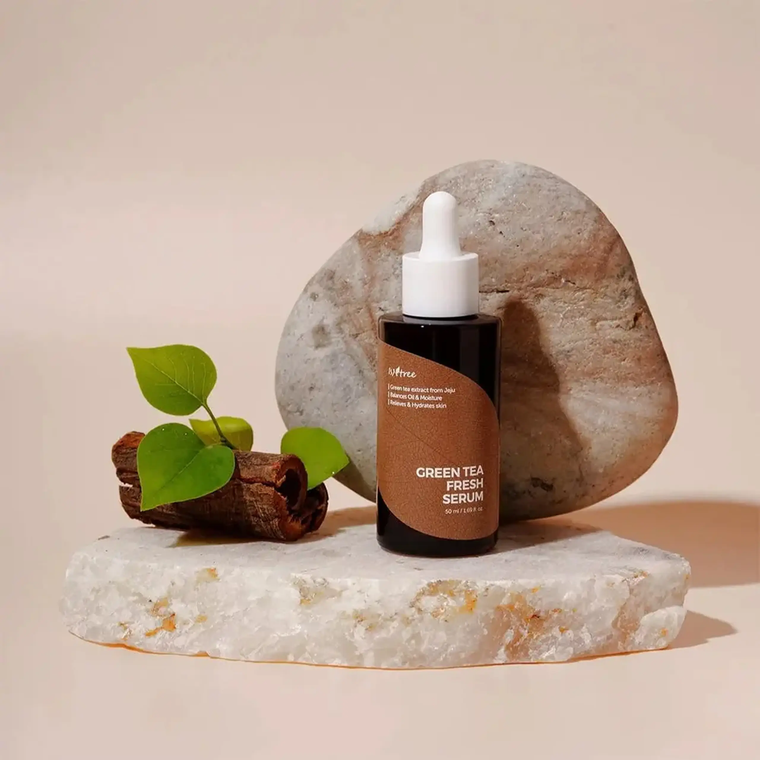 Ser cu extract de ceai verde pentru tenul problematic Isntree Green Tea Fresh Serum 50ml