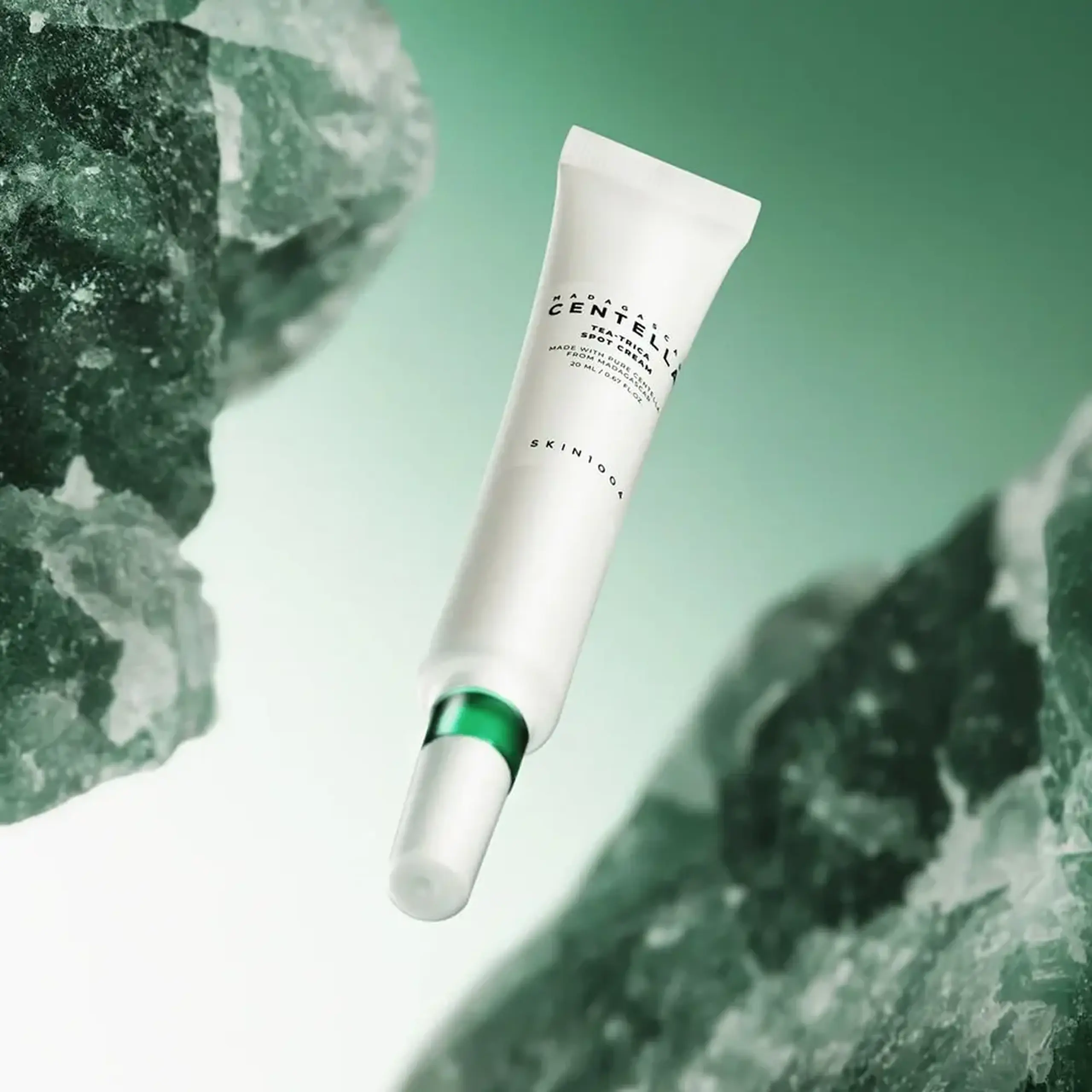 Soluţie locală Skin1004 Madagascar Centella Tea-Trica Spot Cream 20 ml