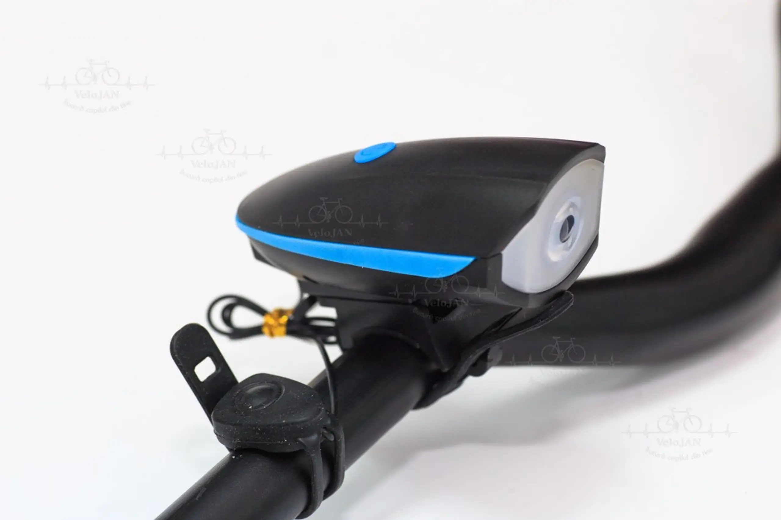 Lumina din fata+semnal Blue