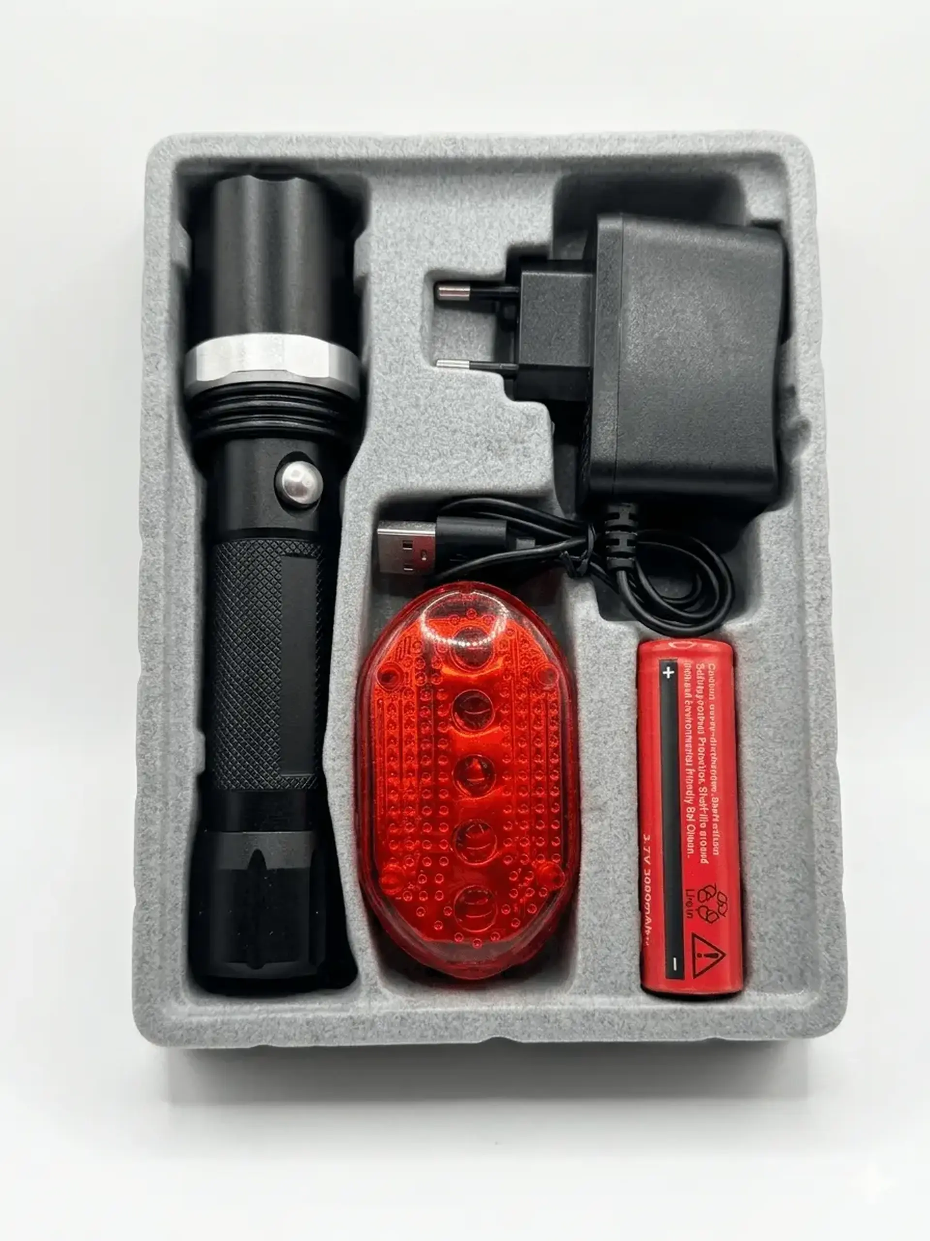 Lumina E 445-fata – spate – usb