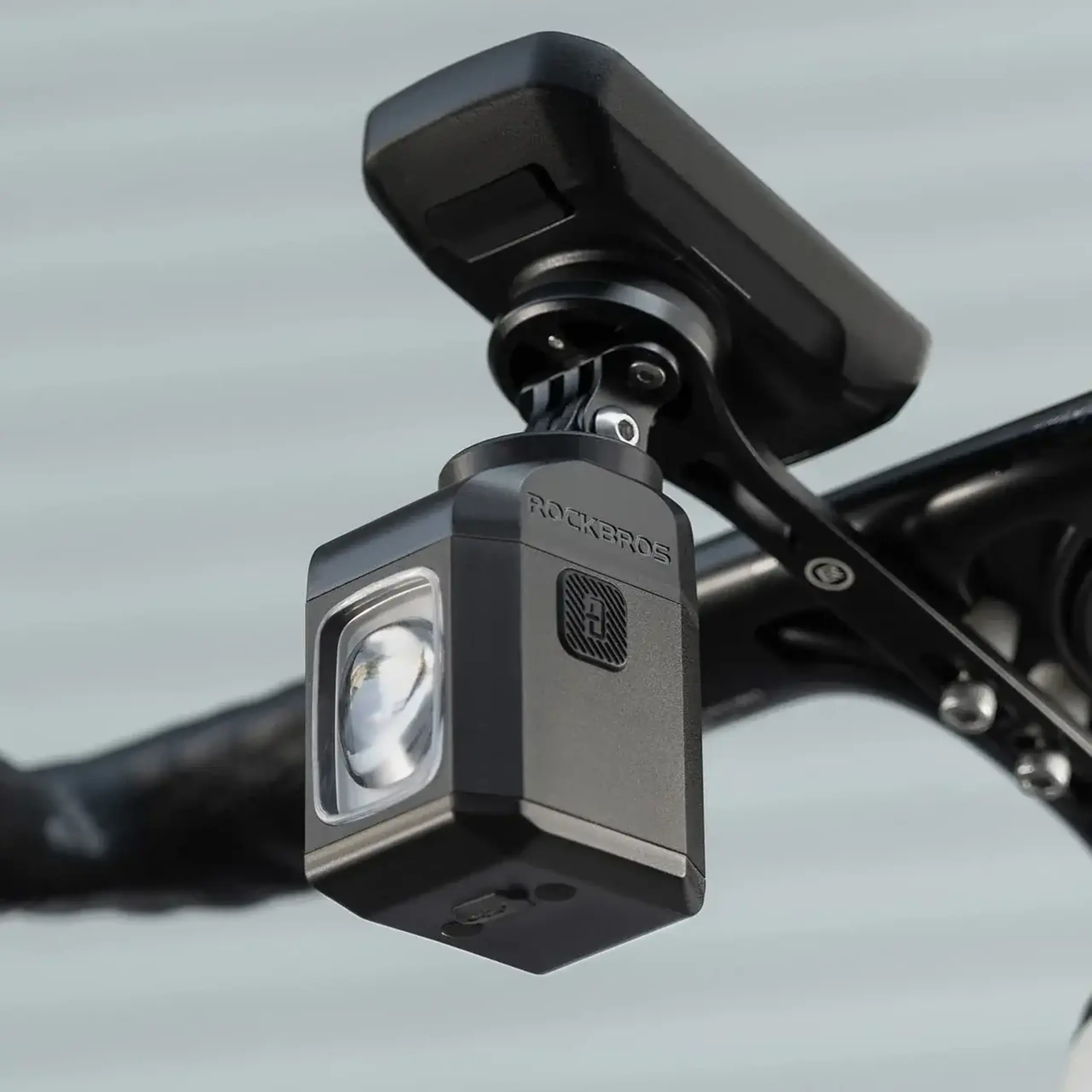 Lanterna frontala pentru bicicleta ROCKBROS 1600LM, cu telecomanda – 2410009