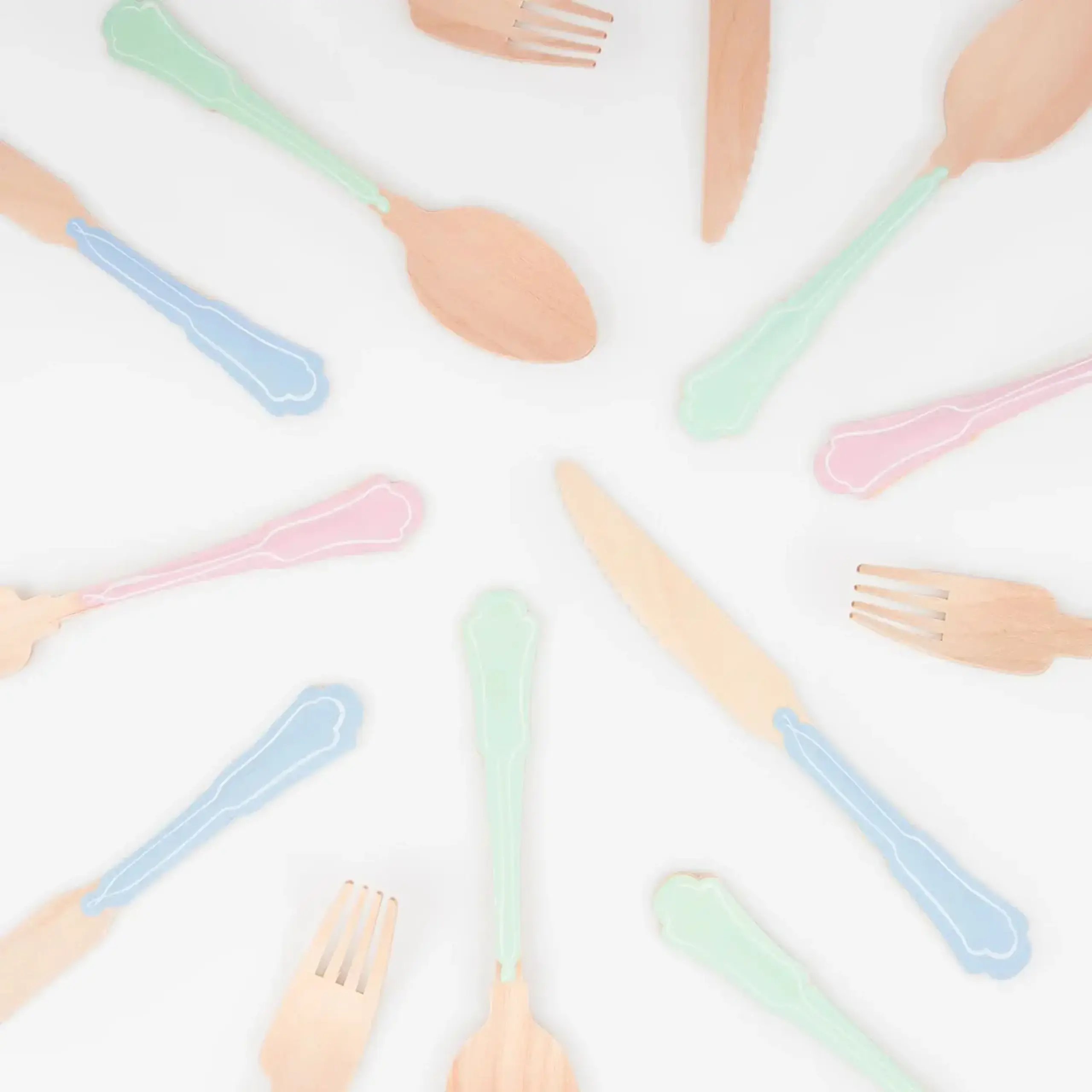 Set de 24 de tacâmuri din lemn, culori pastel — Meri Meri