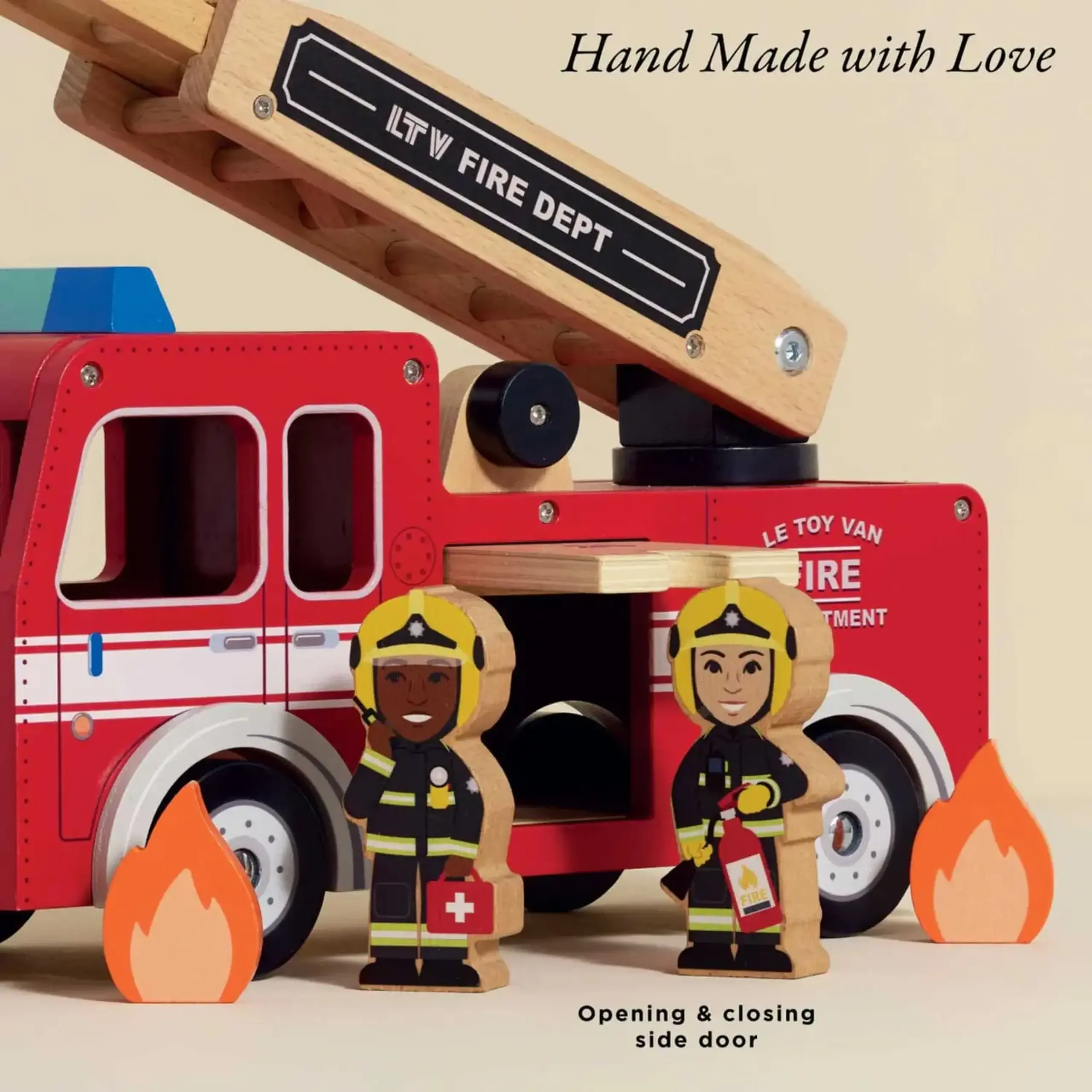 Mașină de pompieri din lemn cu 2 figurine — Le Toy Van