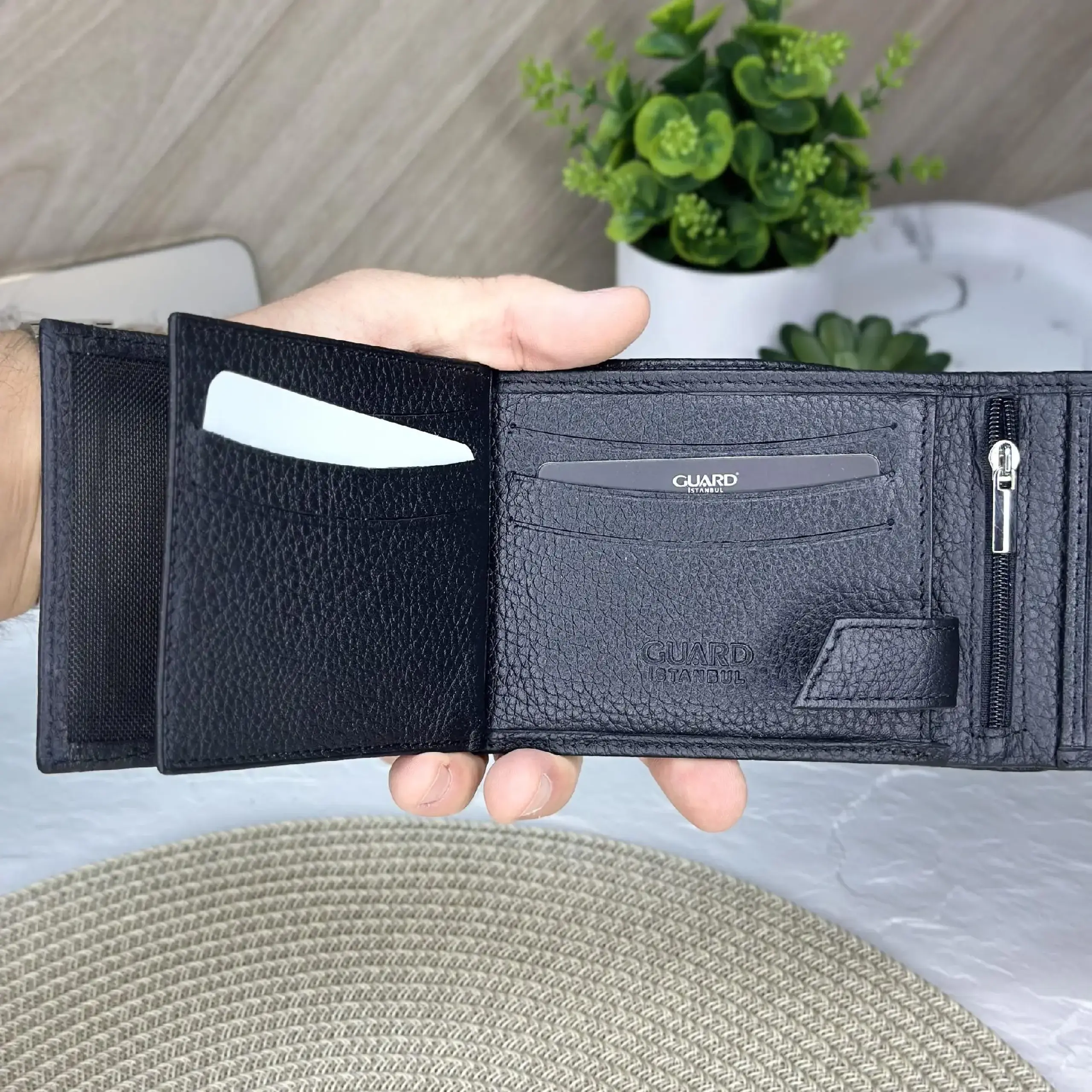 Portmoneu Guard 50N