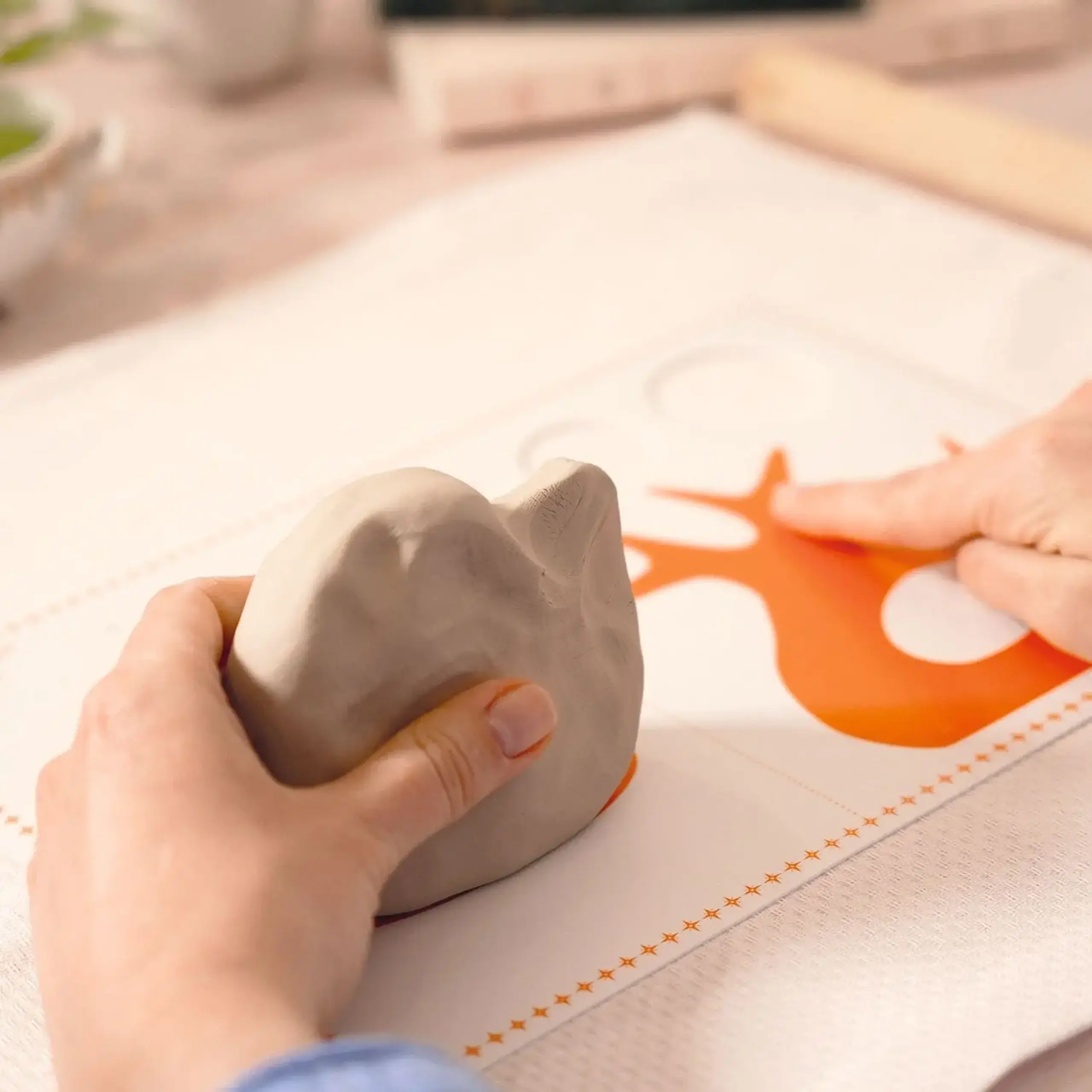 Atelier 85 Modelaj, sculptură din lut cu uscare la aer — Djeco