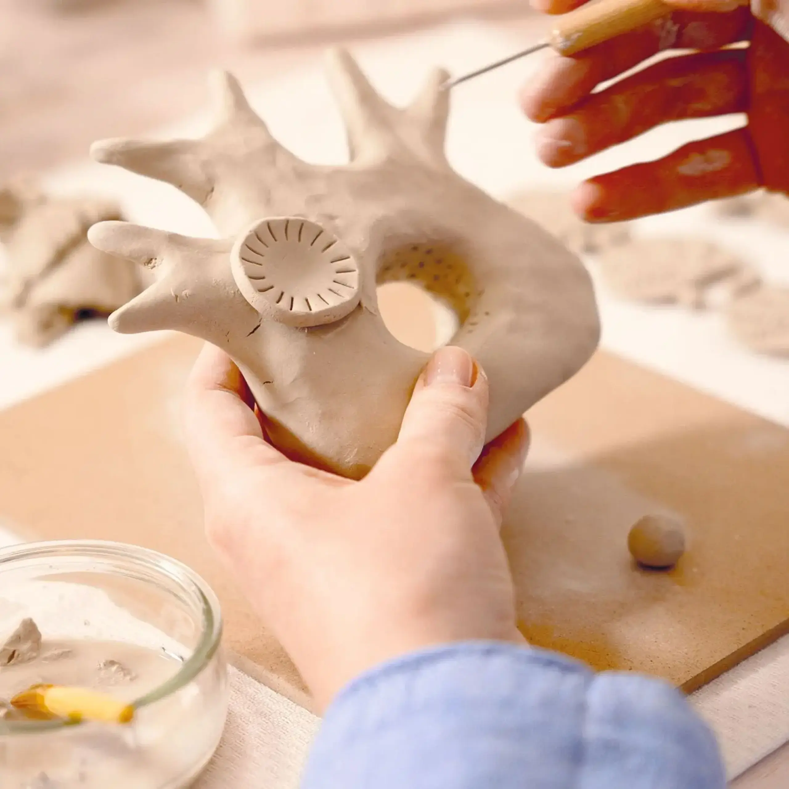 Atelier 85 Modelaj, sculptură din lut cu uscare la aer — Djeco