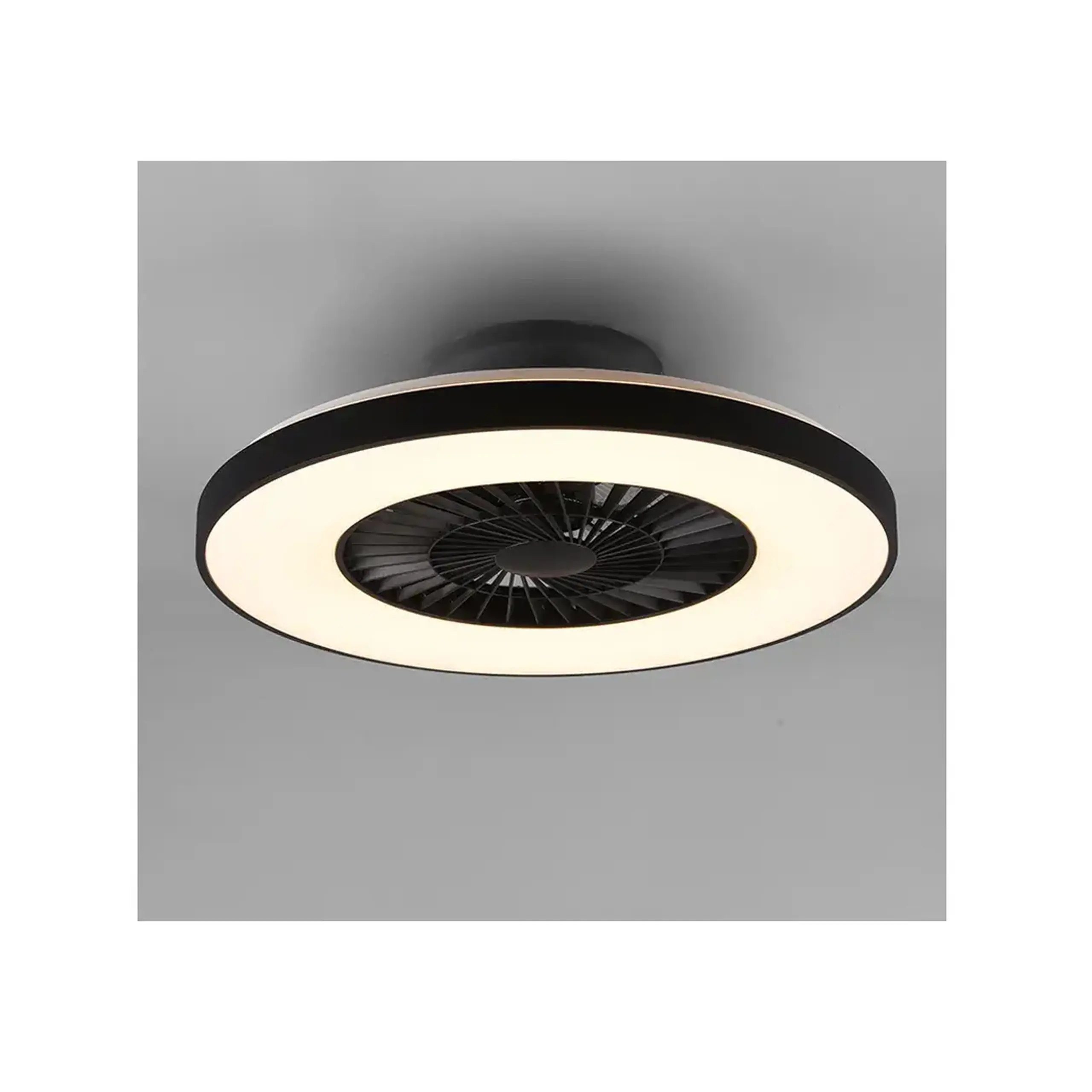 Ventilator de tavan cu iluminare HALMSTAD 38 W 220 - 240 V Trio