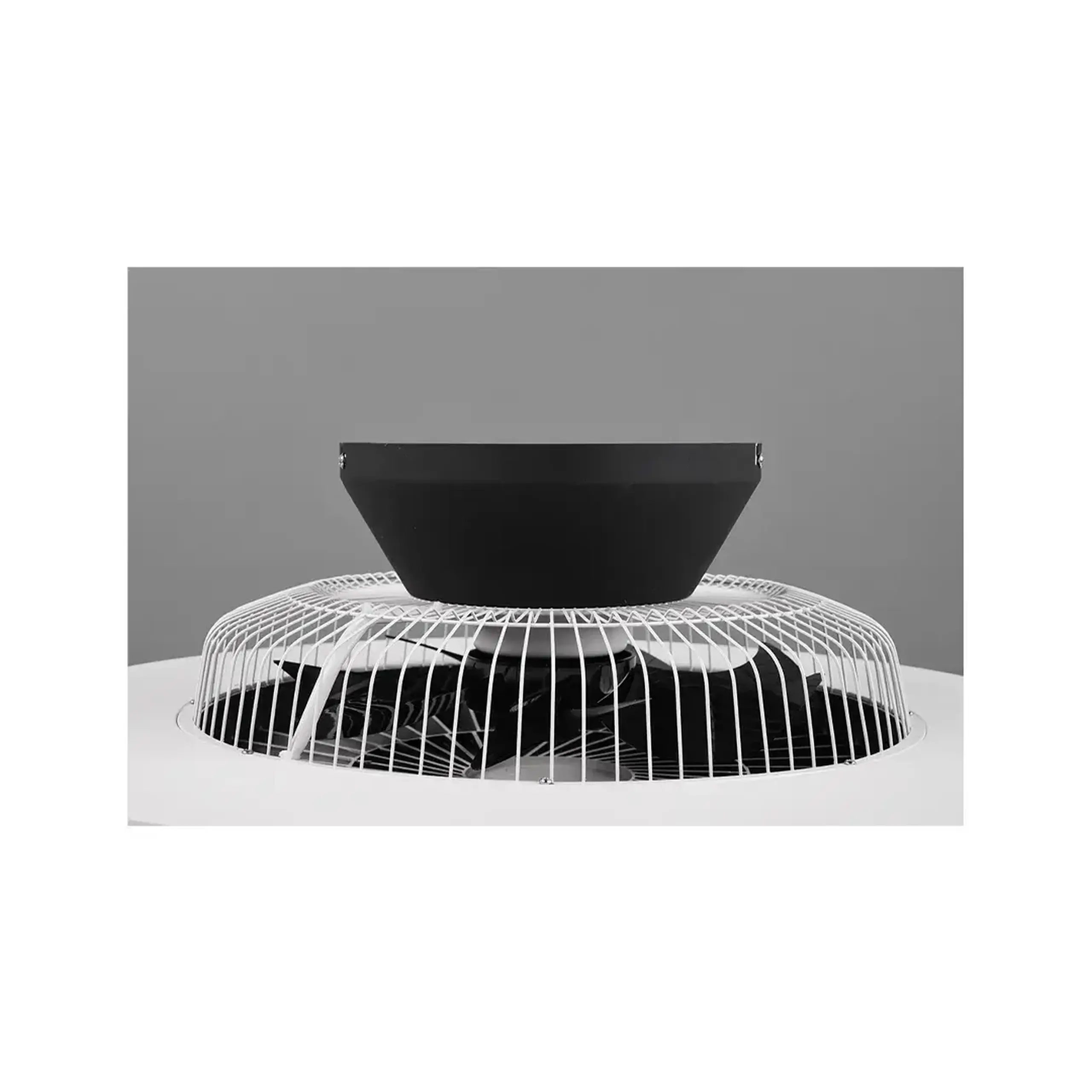 Ventilator de tavan cu iluminare HALMSTAD 38 W 220 - 240 V Trio