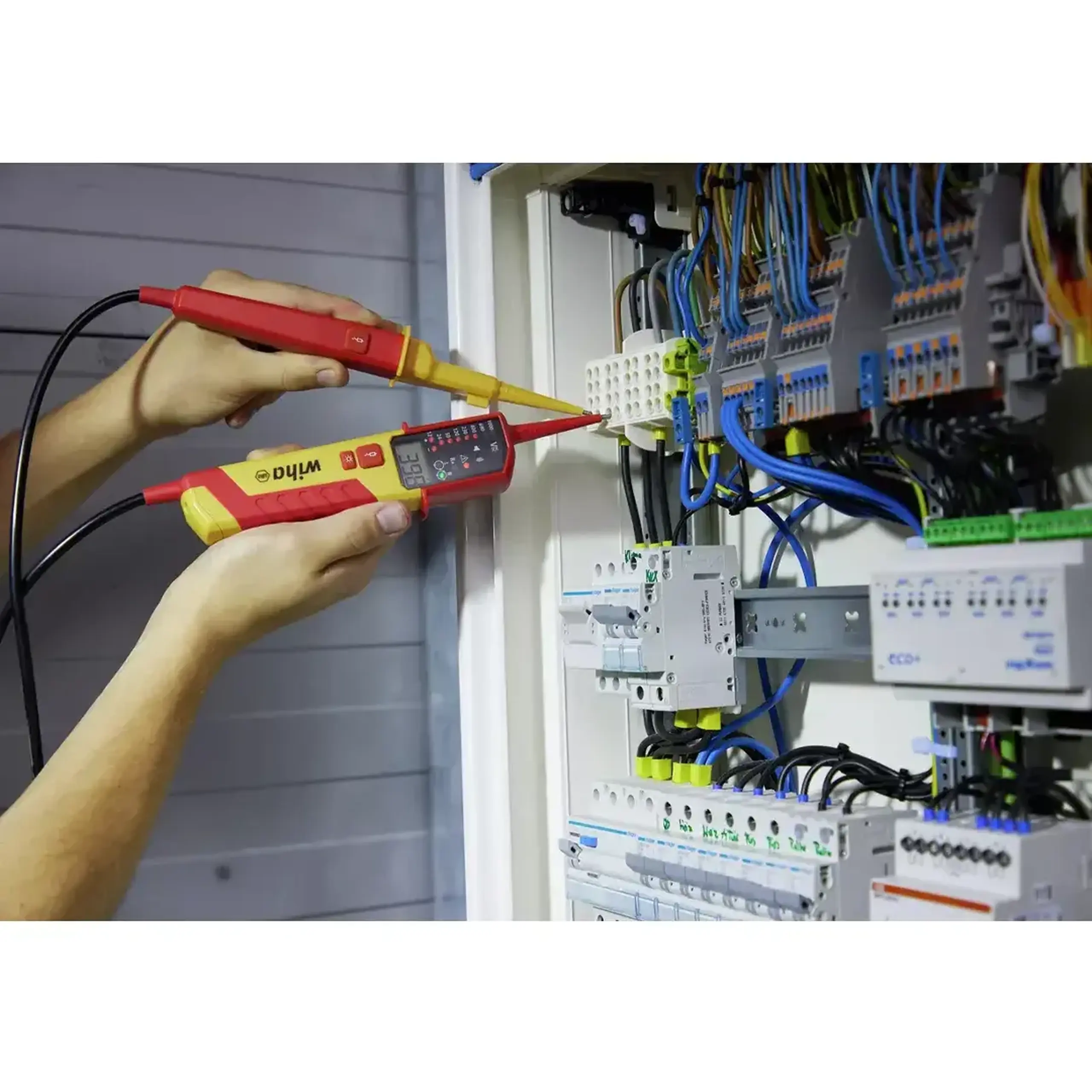 Tester tensiune 1000 V AC/1500 V DC WIHA