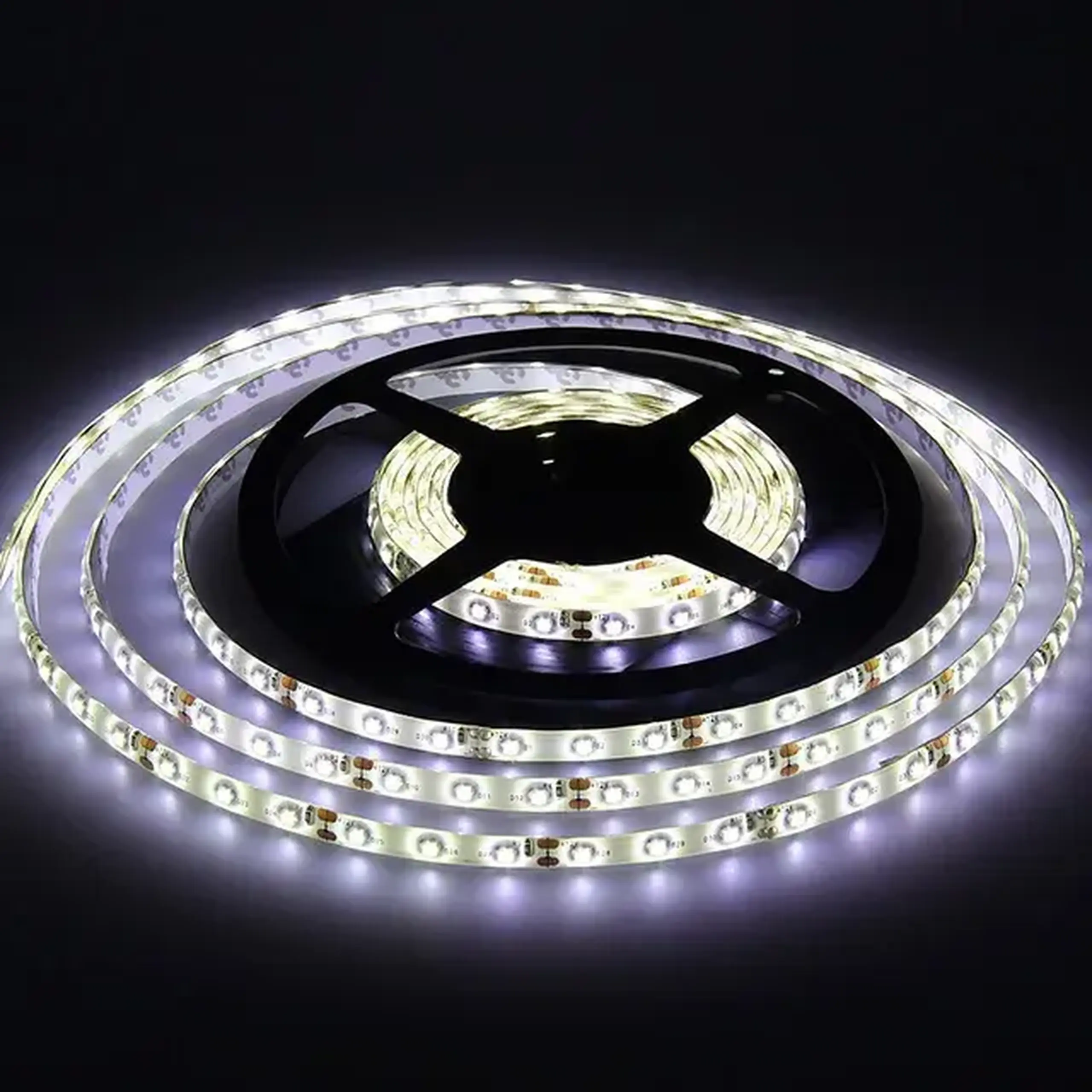 Bandă LED Elmos LR2 9.6 W/m 12 V 5 m 6500 K IP44