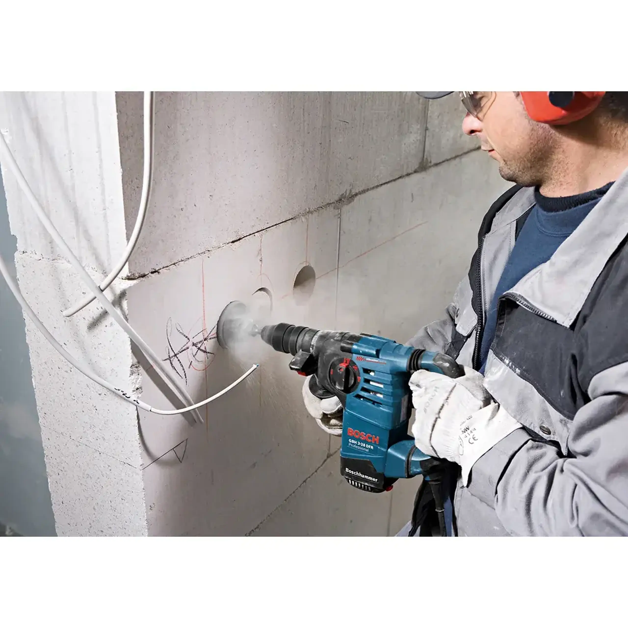 Ciocan rotopercutor SDS Plus GBH 3-28 DFR 800 W 220 - 240 V 3.1 J 0 - 4000 percuții/min Bosch