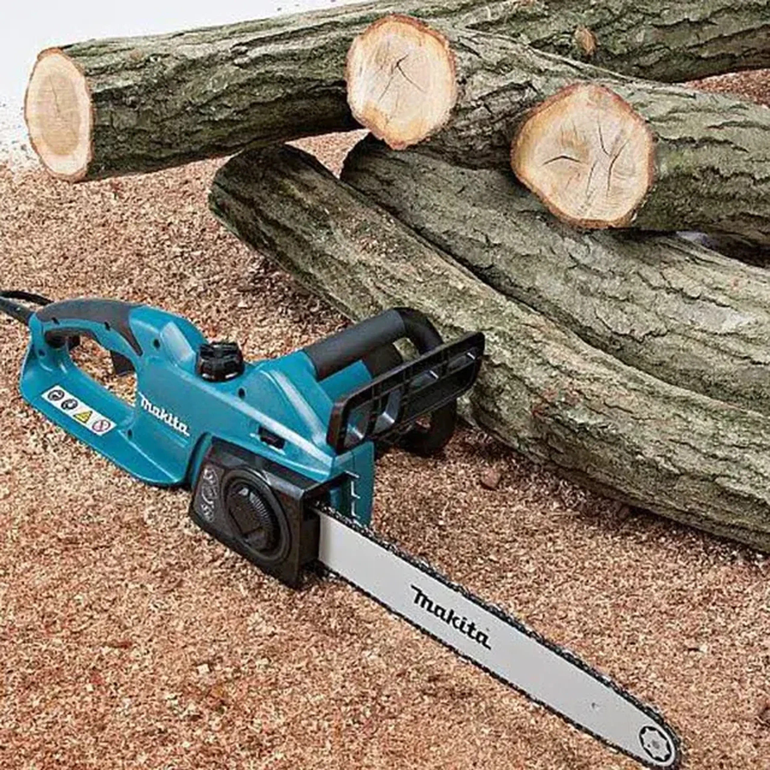 Fierăstrău electric cu lanț UC4041A 400 mm 1800 W 220 - 240 V Makita