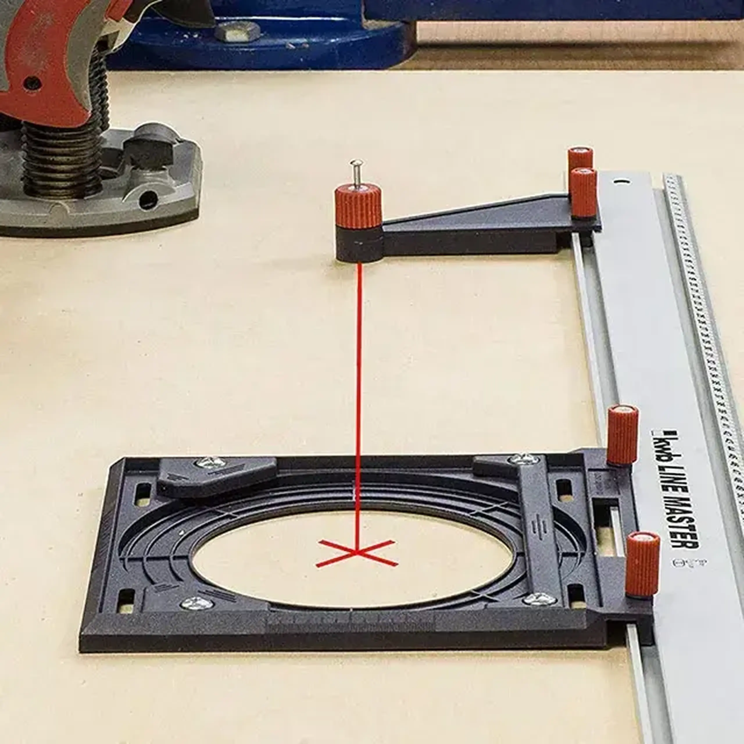 Ghid pentru ferăstrău electric pendular K783500 KWB