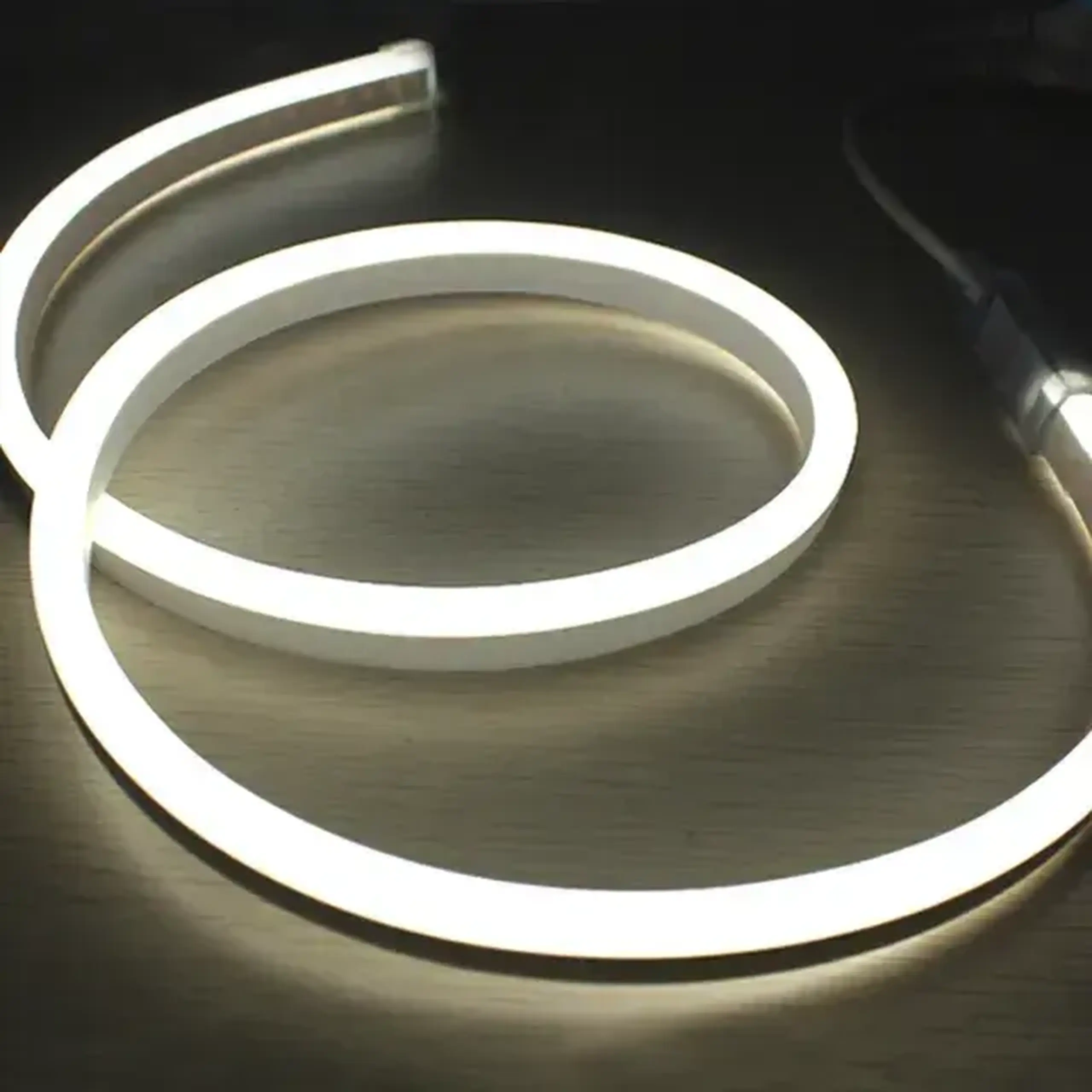 Bandă LED NEOLED 6.5 W/m 220 - 240 V 1 m 2700 K Horoz