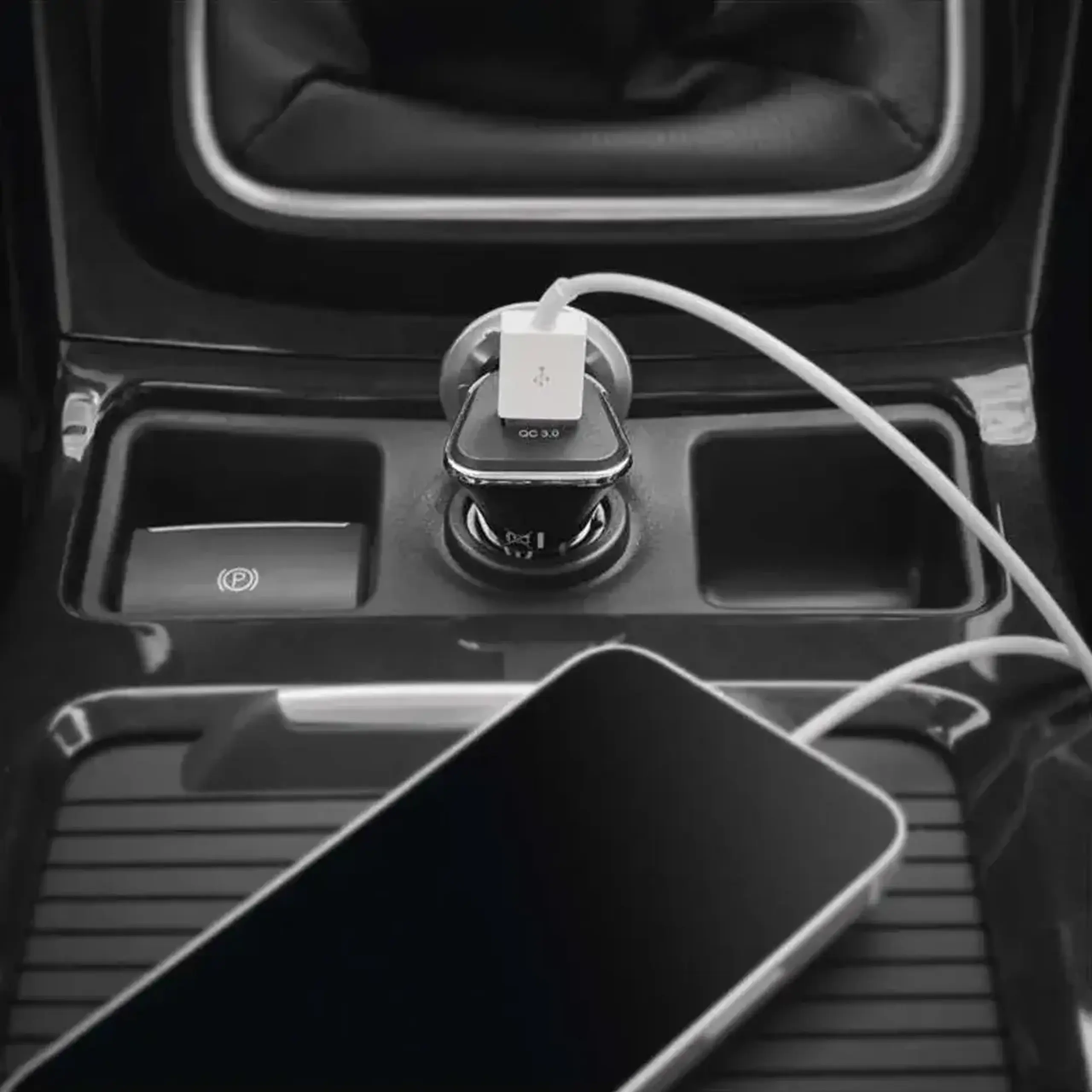 Adaptor auto USB QUICK CHARGE universal 12 - 24 V DC 60 × 32 × 33 mm 3 A EMOS