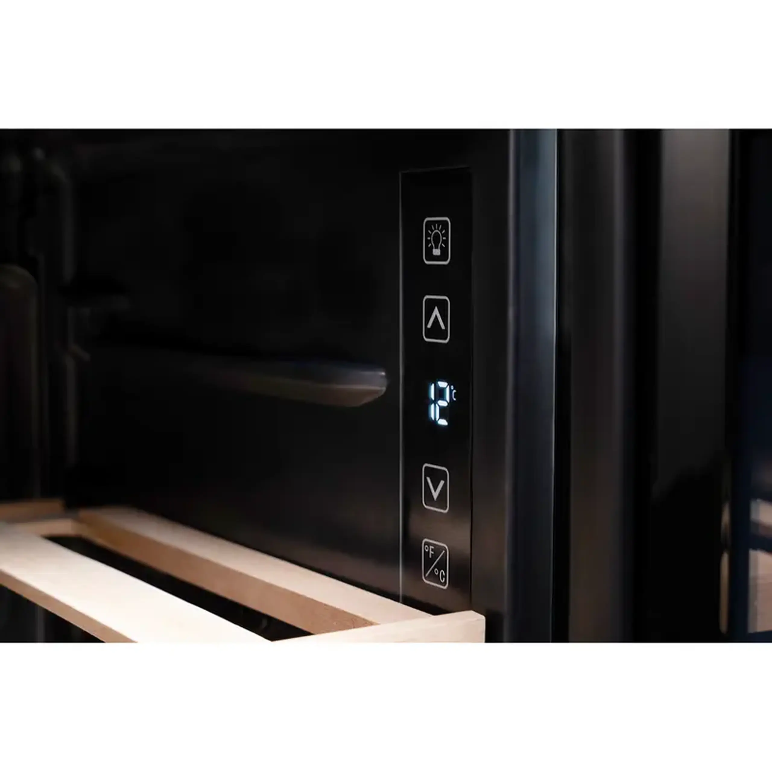 Dulap pentru vin Vivax CW-094S30 GB, Negru