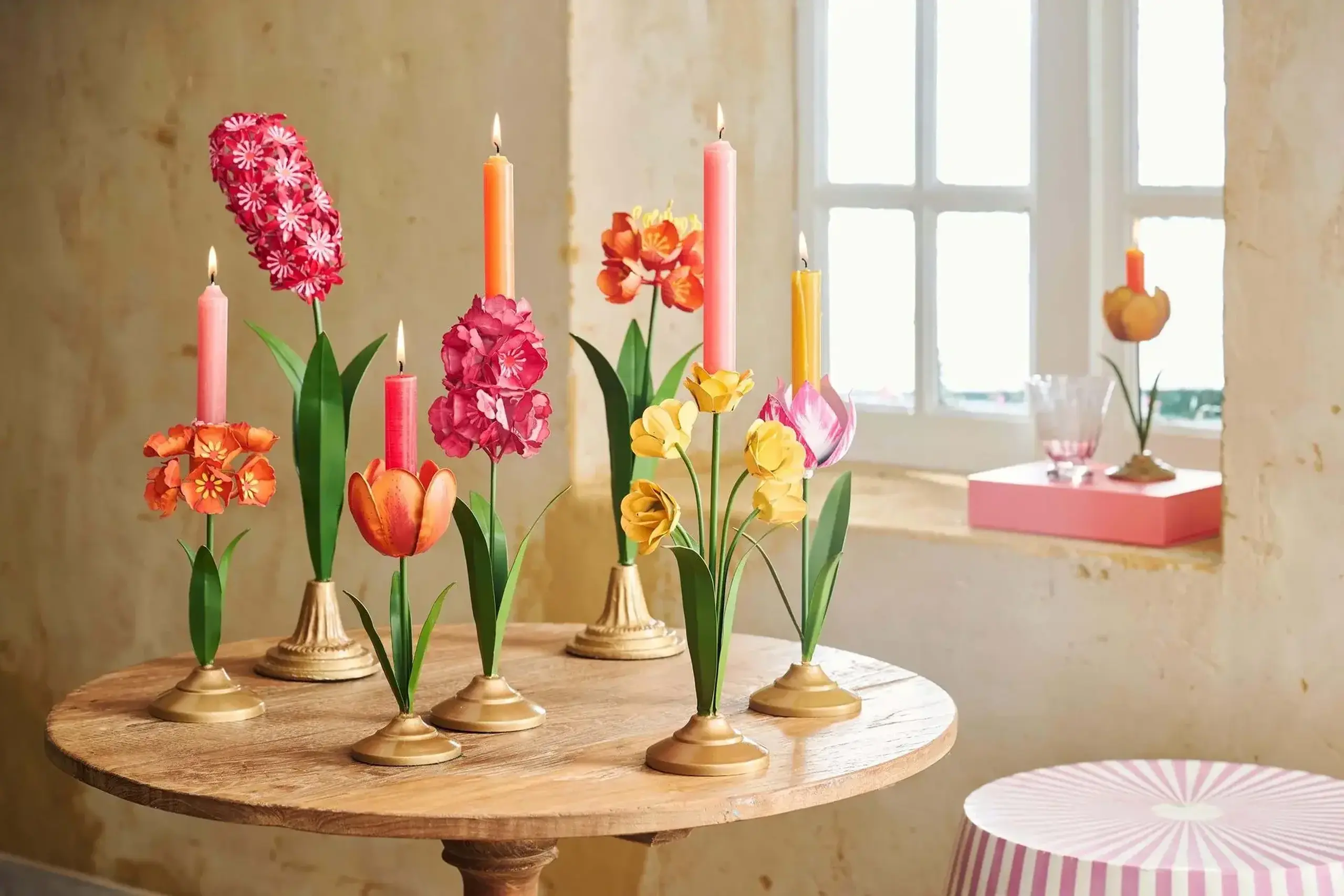 Floare decorativă metalică pe suport Deco Flower, roz, 36cm