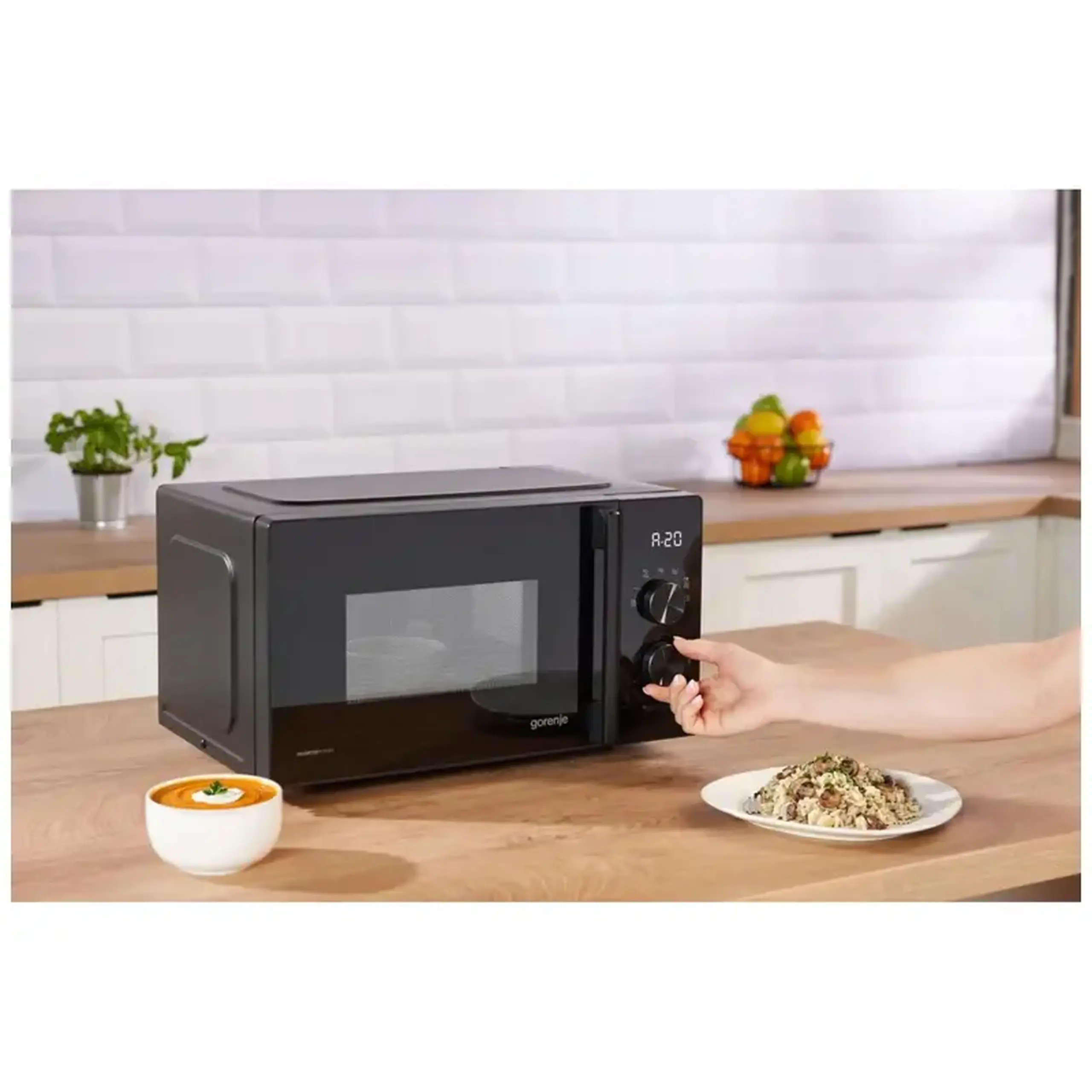 Cuptor cu microunde Gorenje MO20AE1B5, Negru