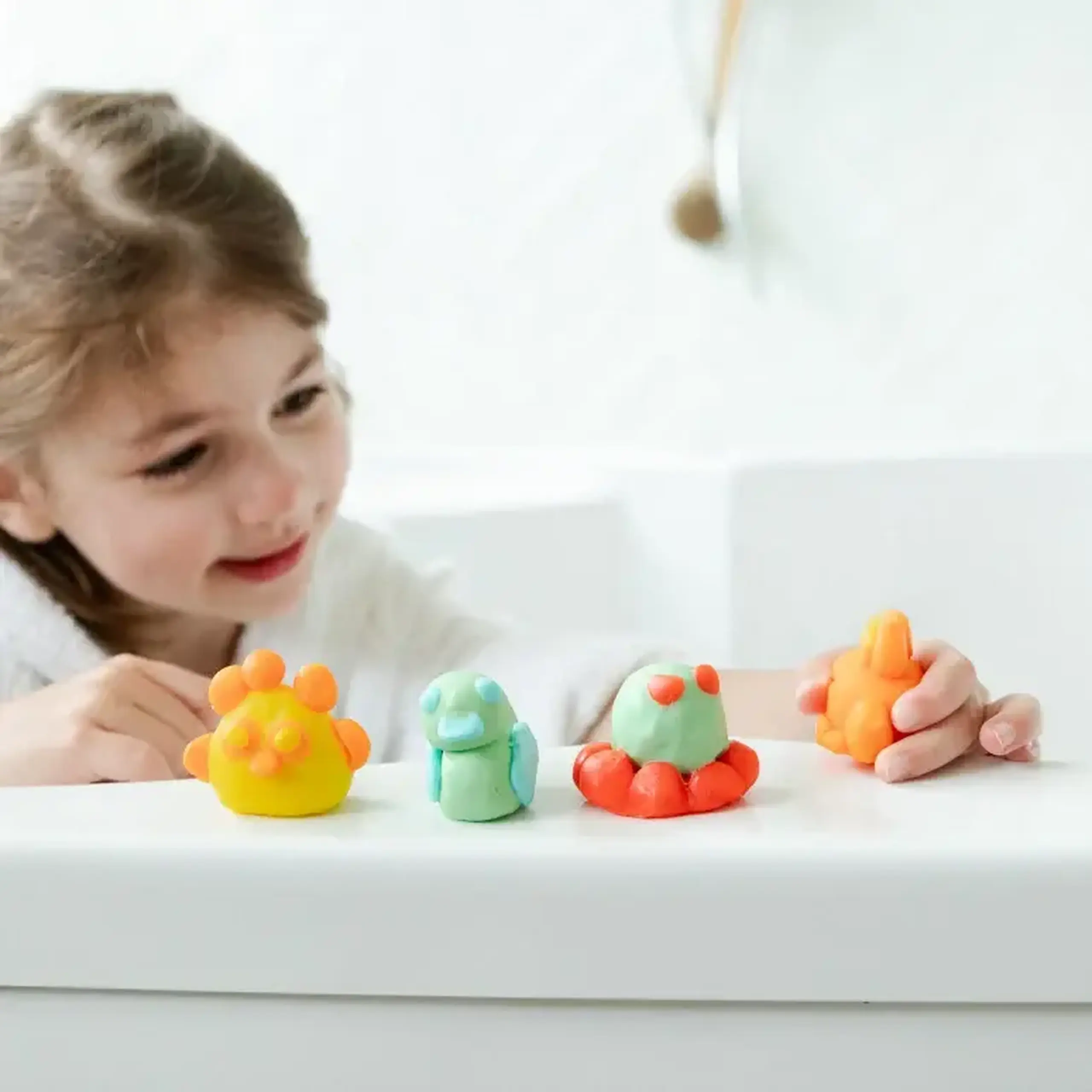 Plastilină lavantă Pataploof portocalie The Optimist, 80 g — Nailmatic Kids