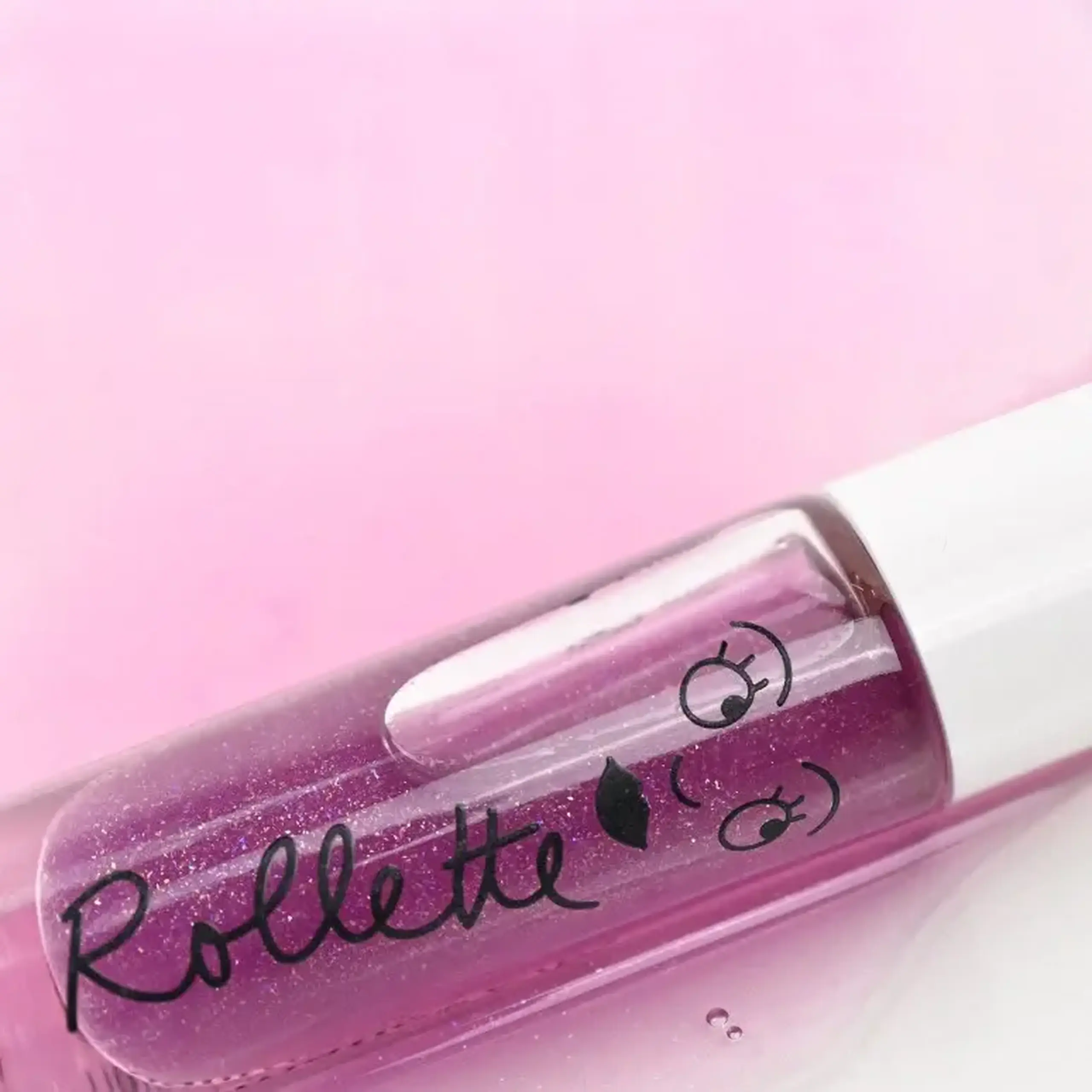 Luciu de buze pentru copii Rollette Mure — Nailmatic