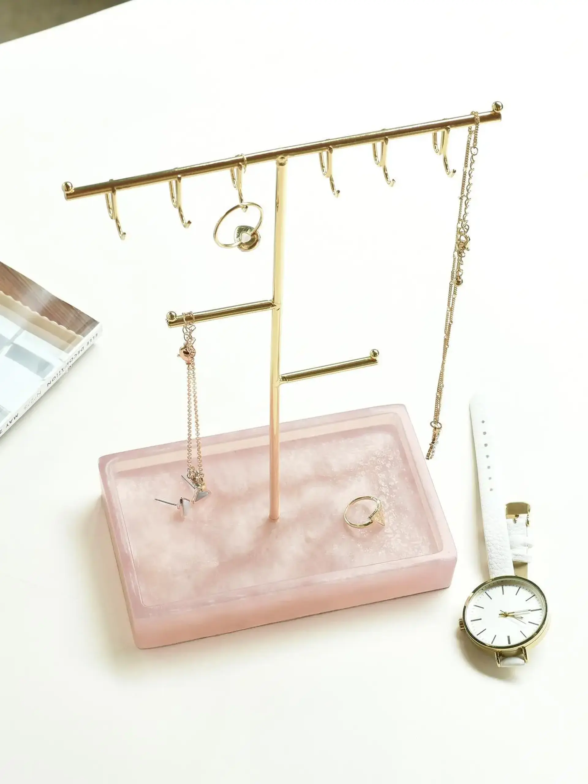 Suport pentru bijuterii Quartz