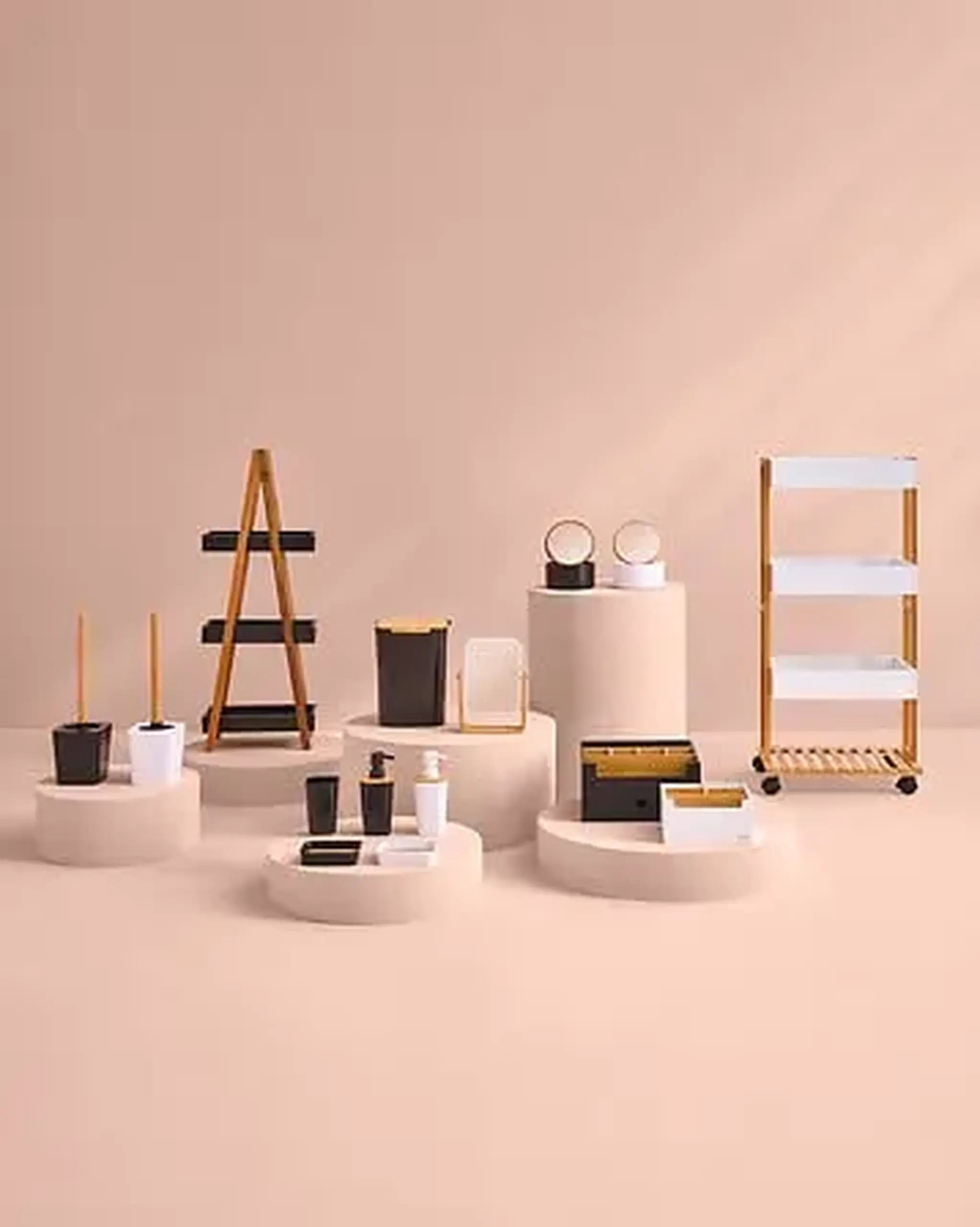 Organizator NATUREO WHITE