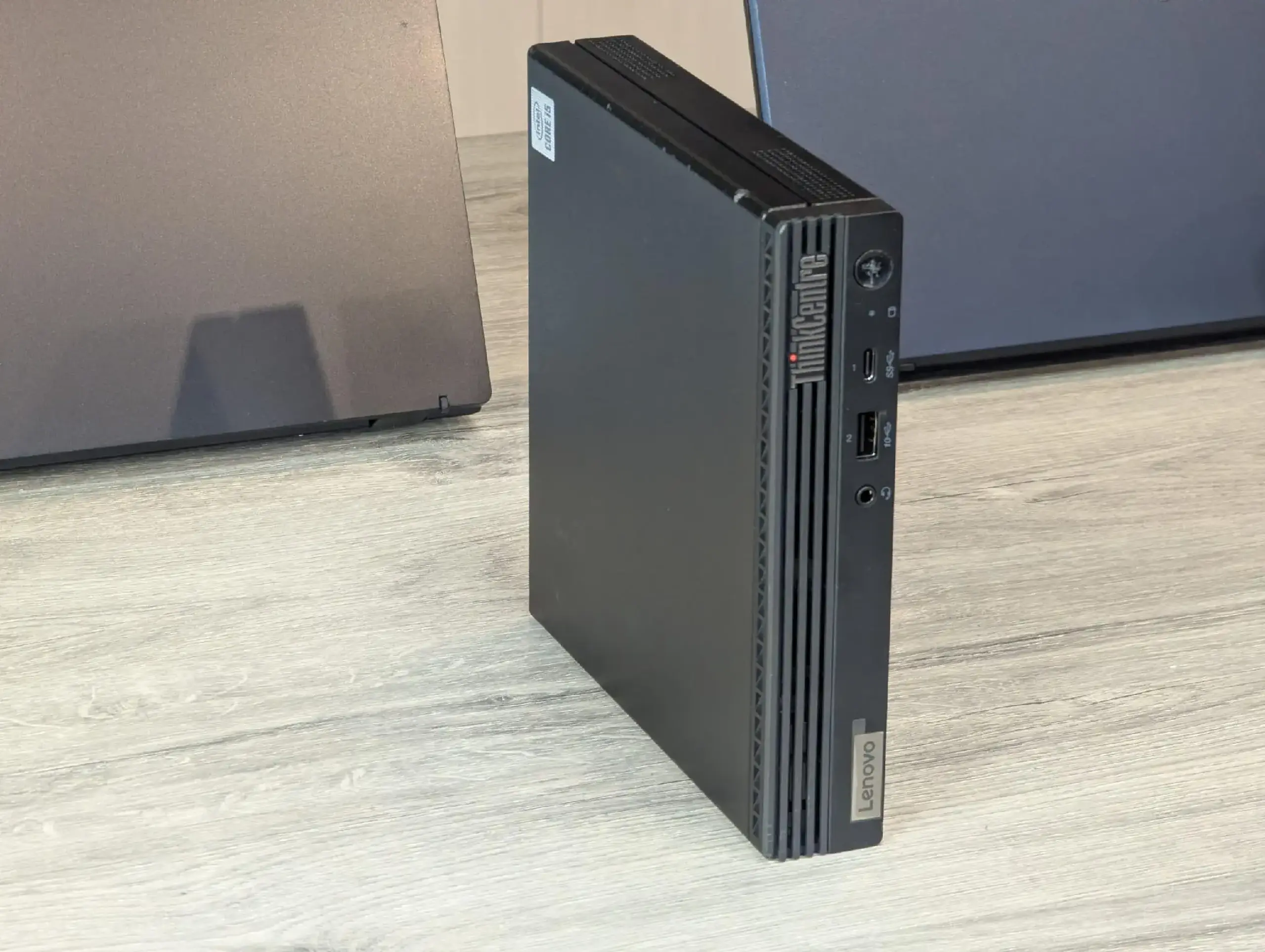 Lenovo ThinkCentre M70q Tiny | Intel i5-1035G1 | 16GB RAM | 256GB SSD + 320GB HDD