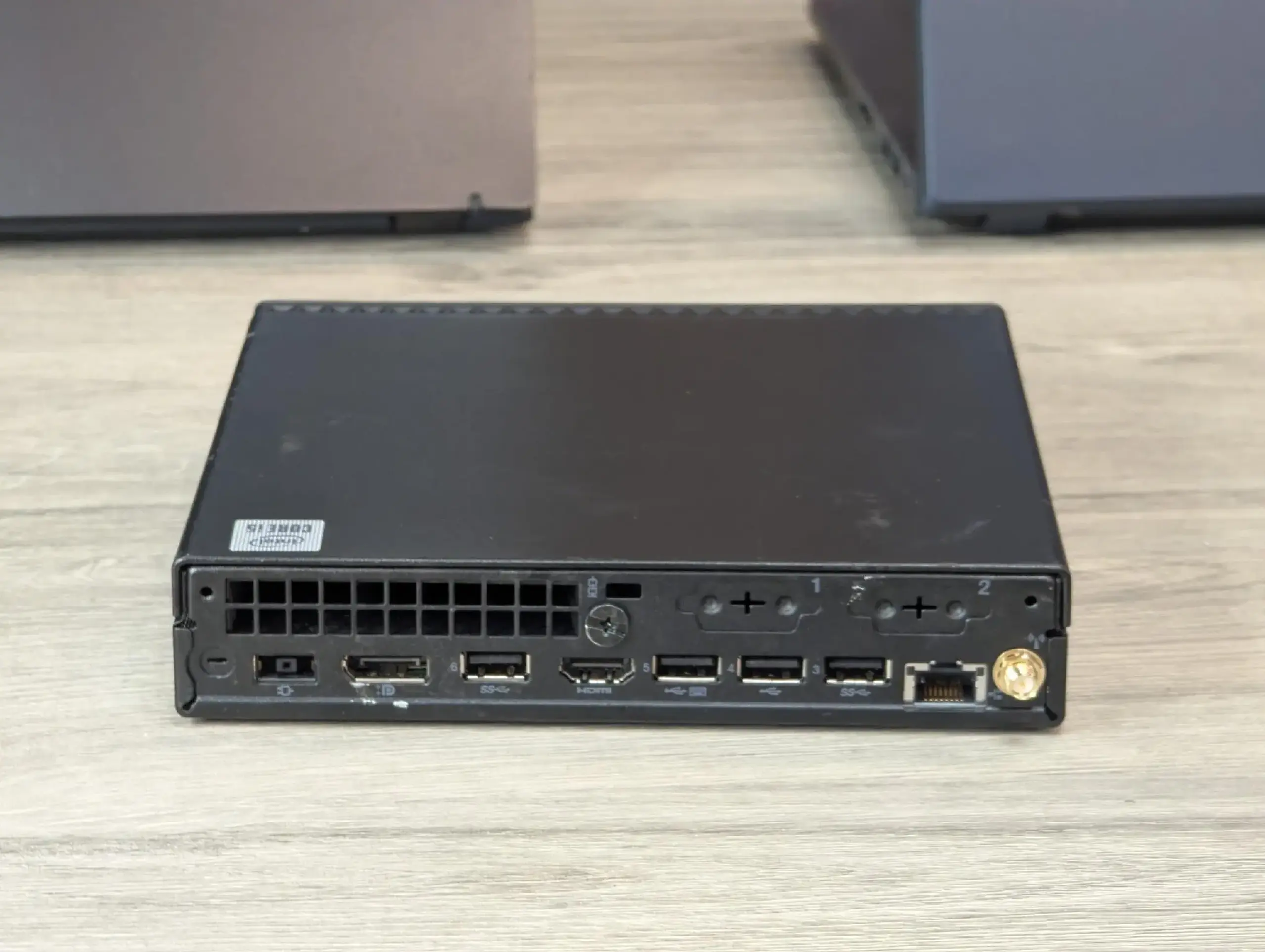 Lenovo ThinkCentre M70q Tiny | Intel i5-1035G1 | 16GB RAM | 256GB SSD + 320GB HDD