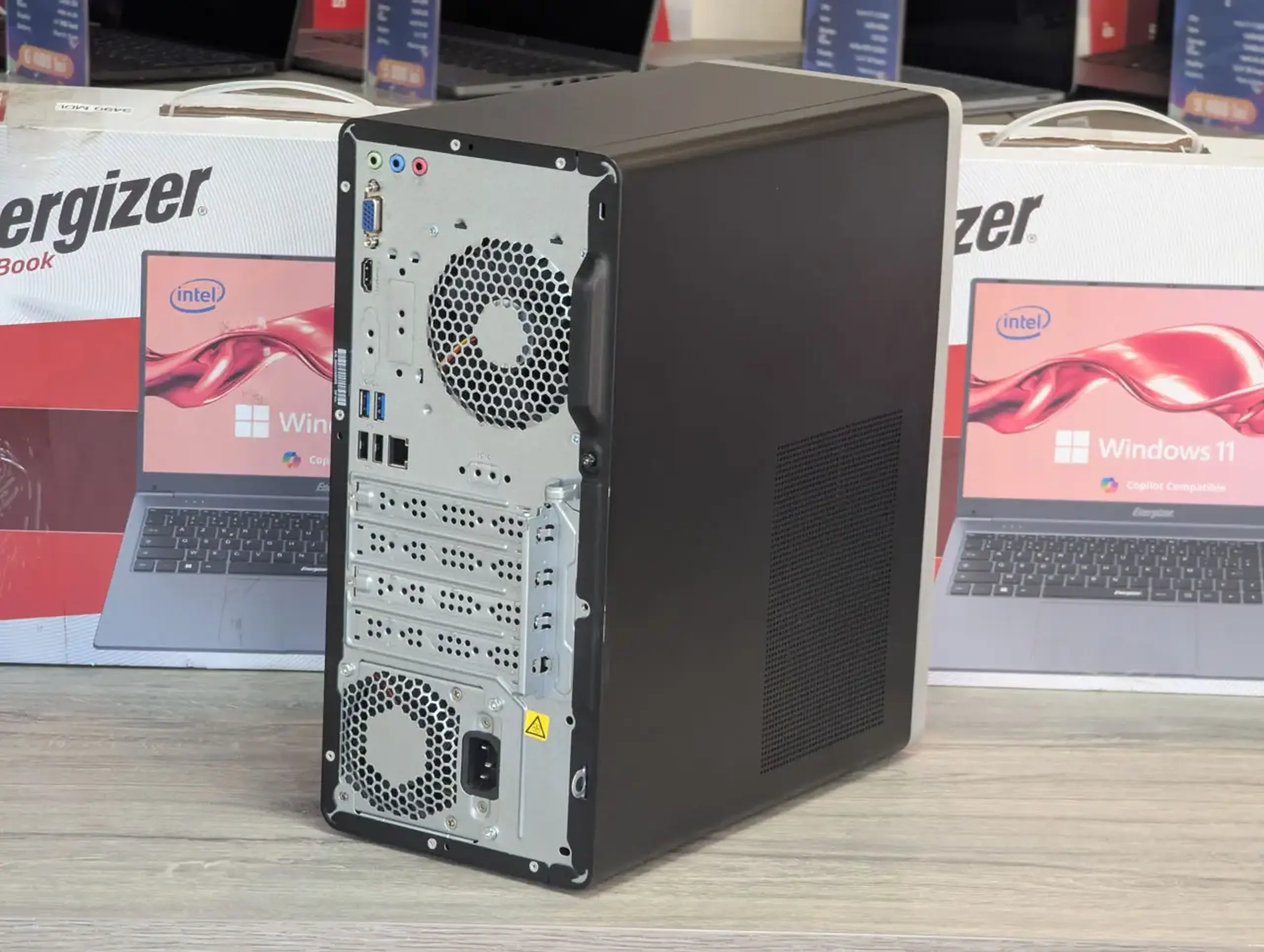 HP Pavilion Desktop TP01-2234 | AMD Ryzen 7 5700G | 16GB RAM | 256GB SSD + 512GB HDD