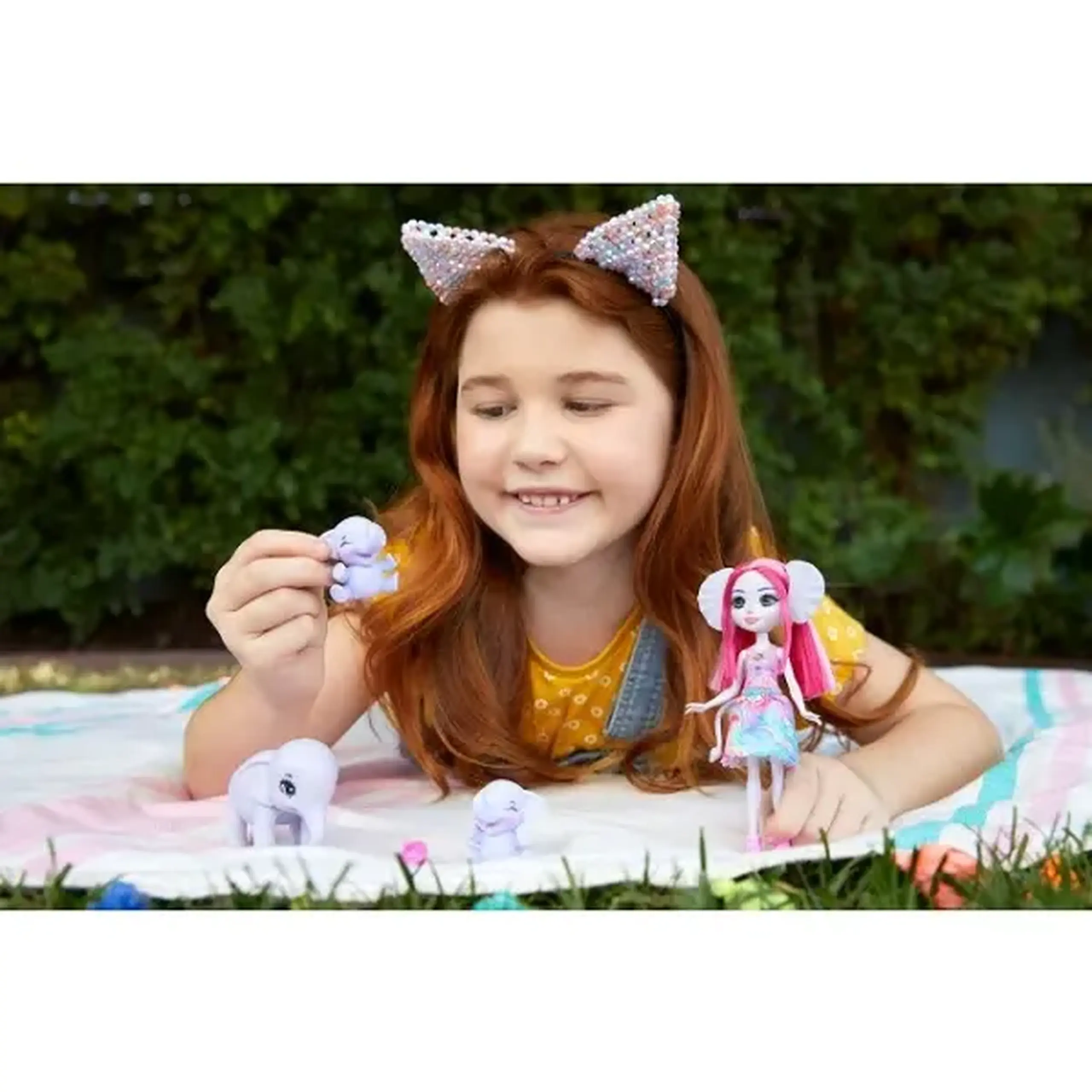 Enchantimals Set "Familia Elefănțelului Esmeralda"