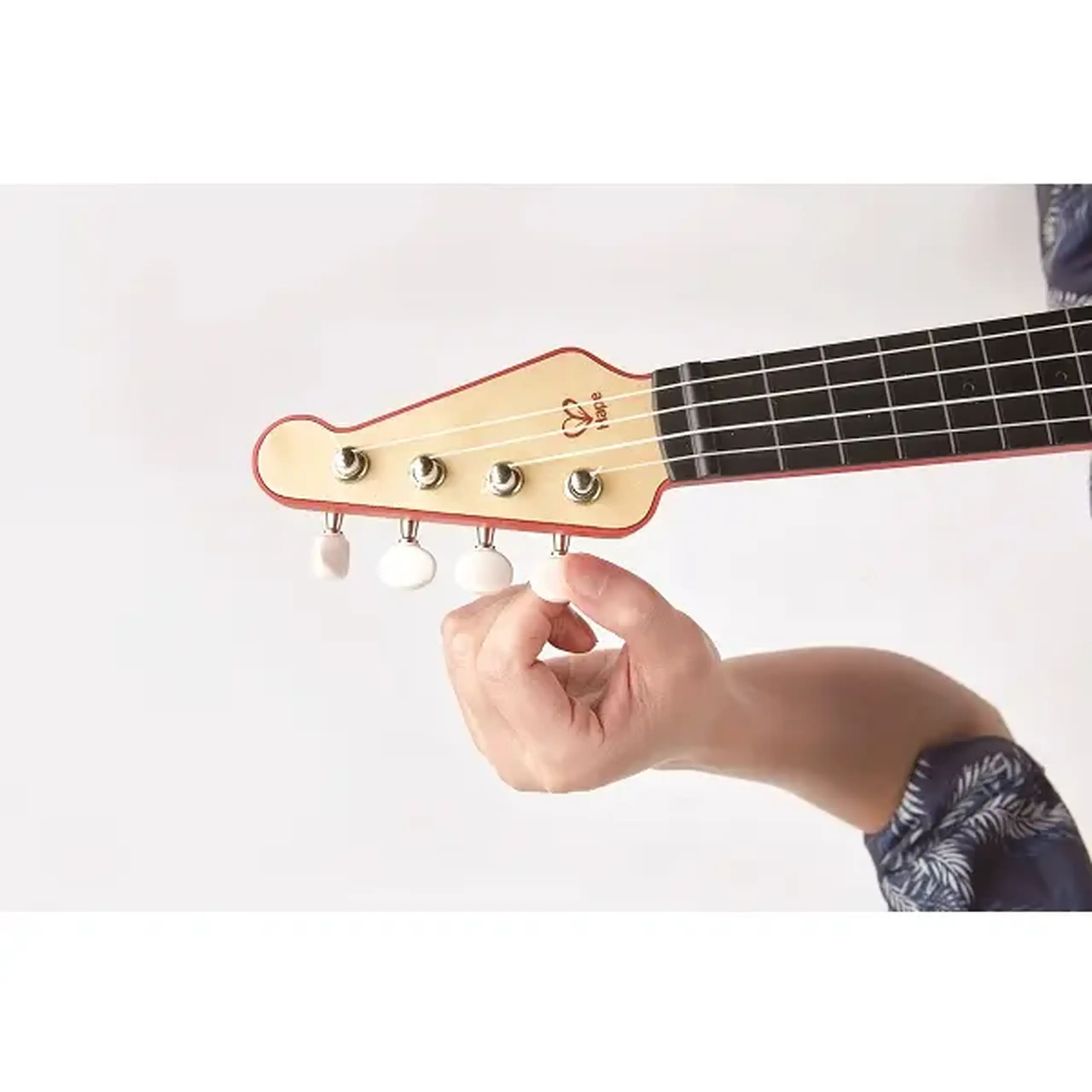 Chitara Ukulele cu lumini, Roșie