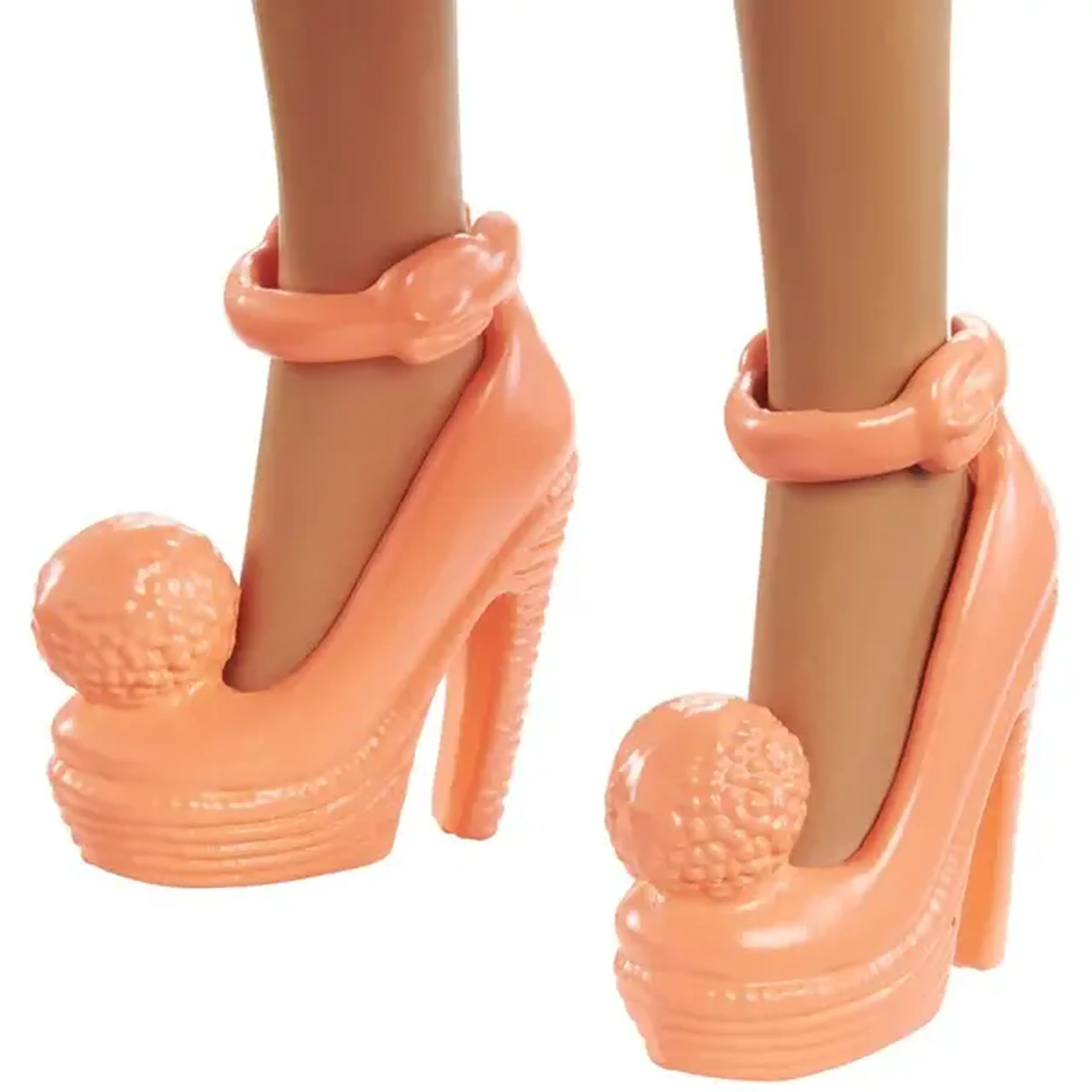 Papușa Barbie "Fashionista în salopetă cu buline"
