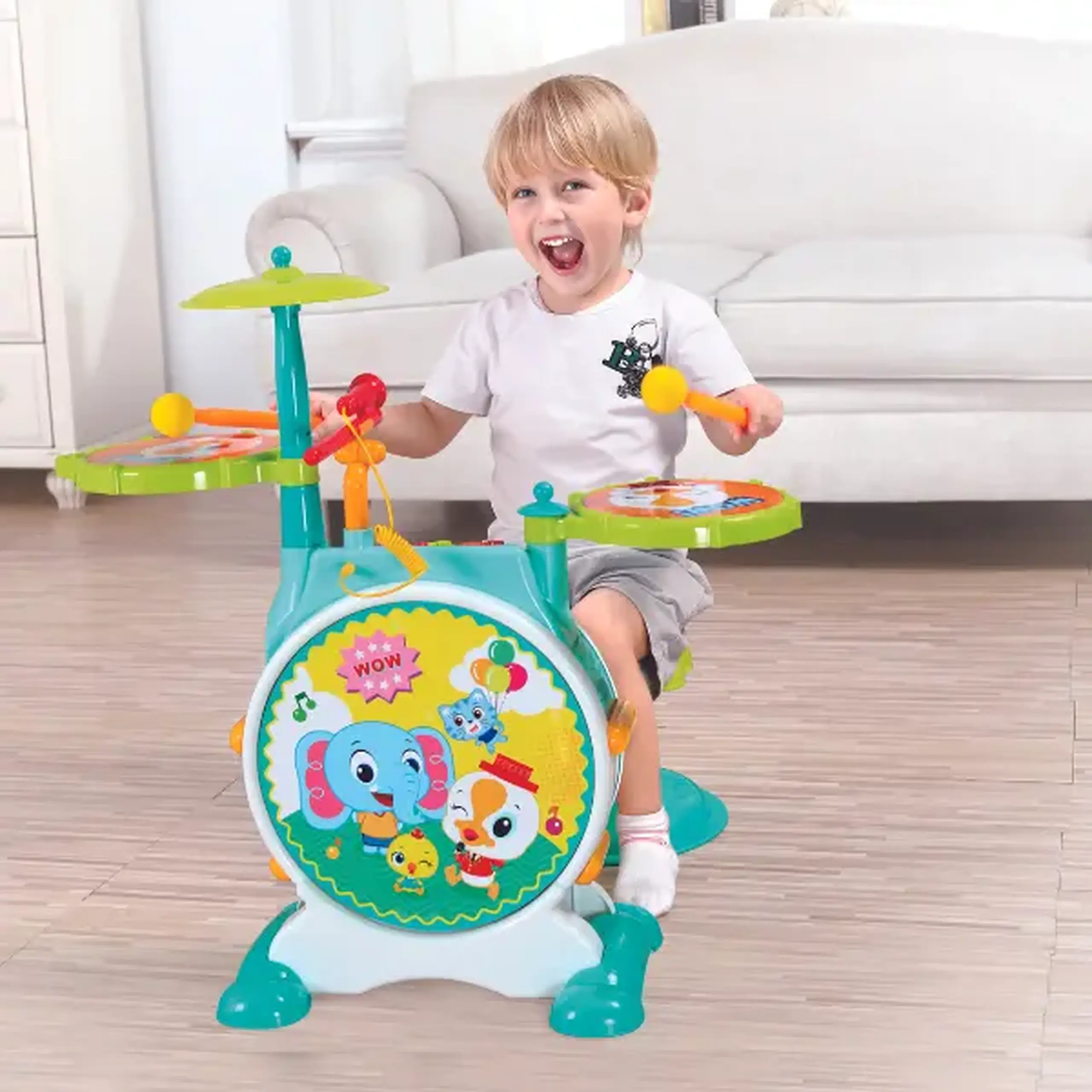 Set de instrumente de percuție și scaun