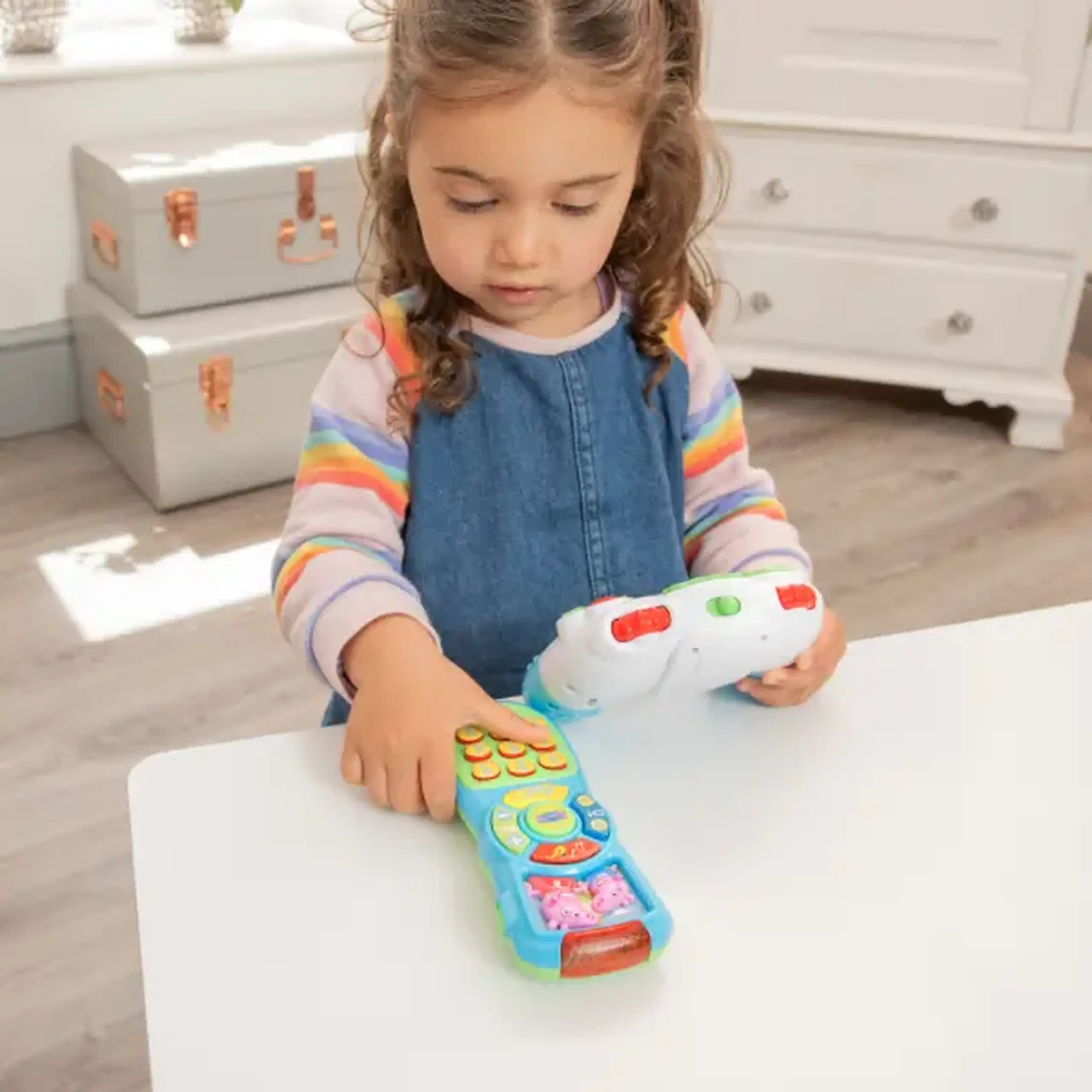 Set de joc muzical cu telecomandă și joystick «Purcelușa Peppa»