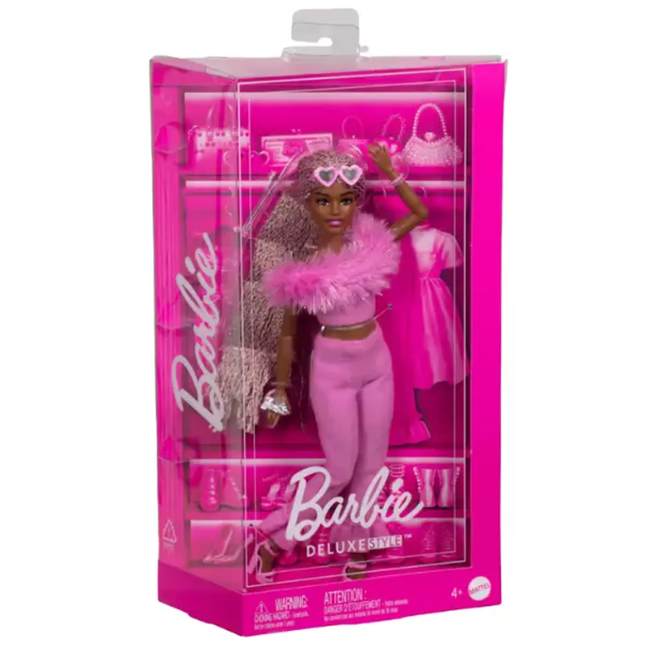 Păpușa Barbie "Fashionistă într-un costum roz"
