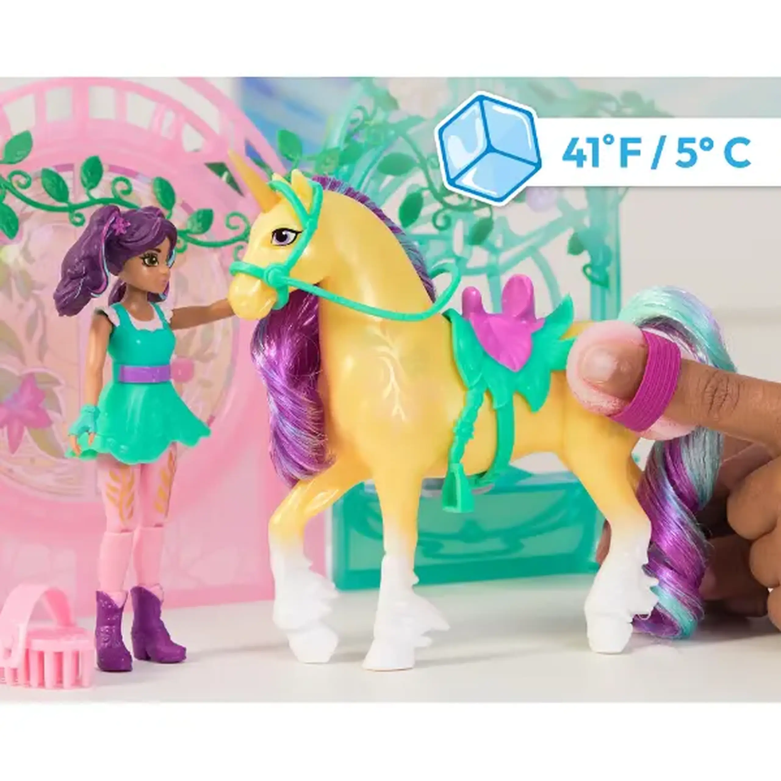 Set de joacă „Academia Unicornilor: Ava și Leaf cu grajdul magic”