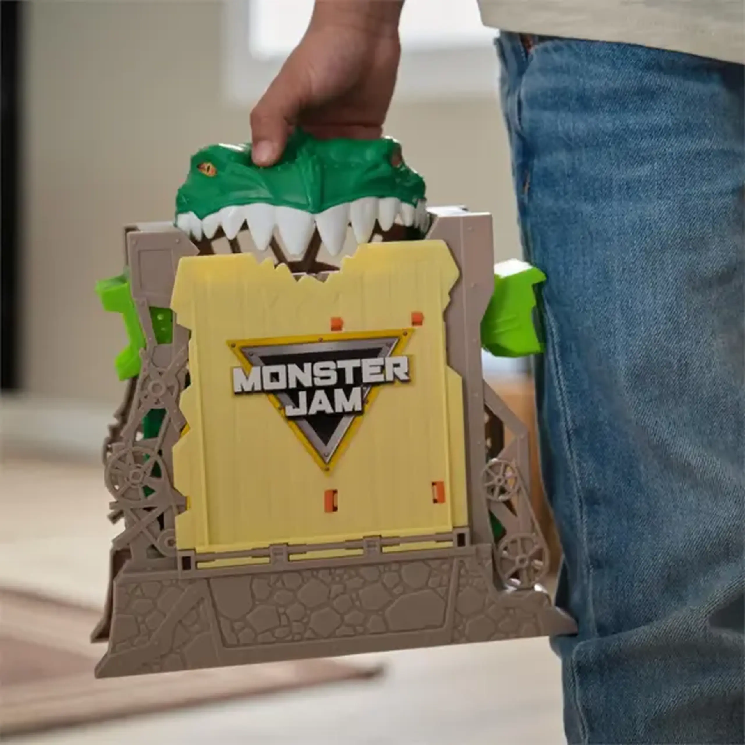 Set de joacă Monster Jam "Dragon Dungeon of Doom" 1:87